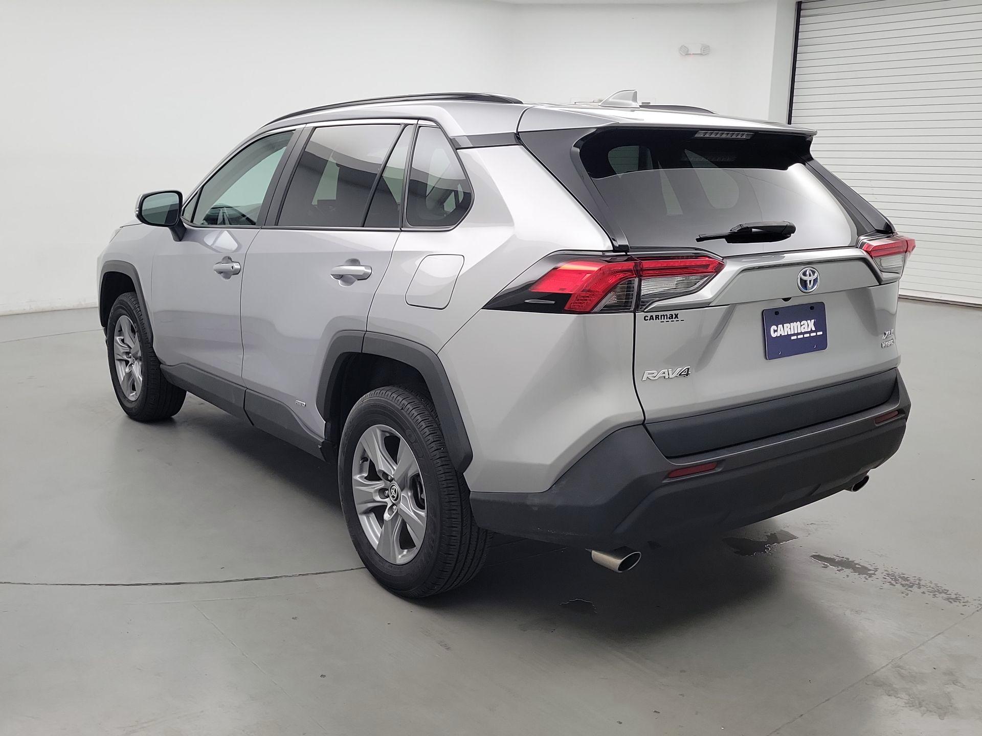 Thumbnail: 2022 Toyota RAV4 - 7