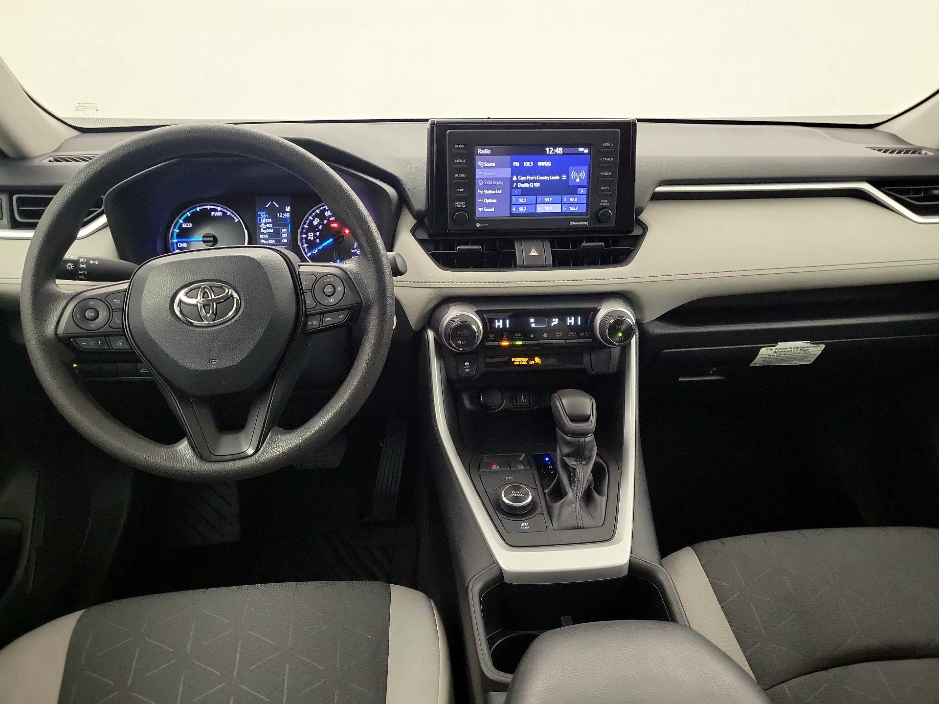 Thumbnail: 2022 Toyota RAV4 - 8