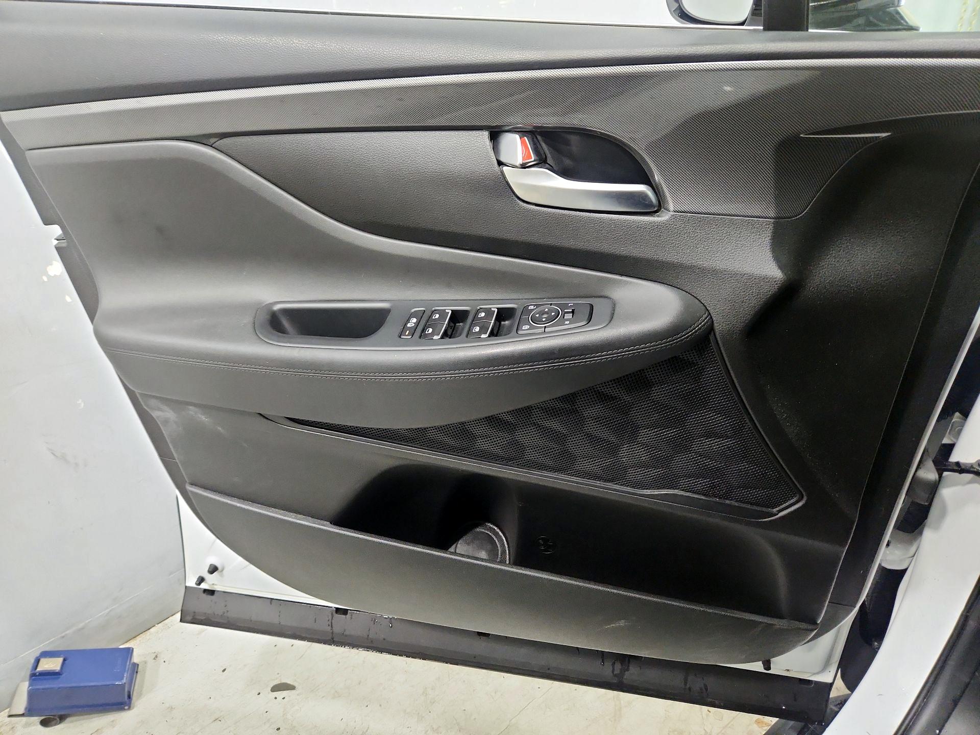 Thumbnail: 2023 Hyundai Santa Fe - 12