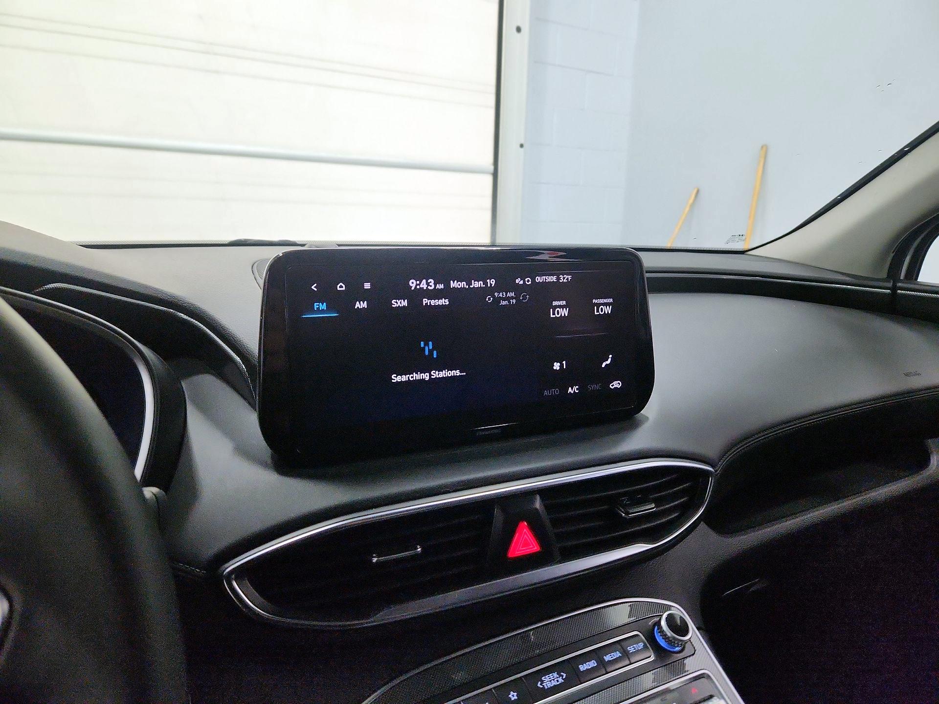 Thumbnail: 2023 Hyundai Santa Fe - 16