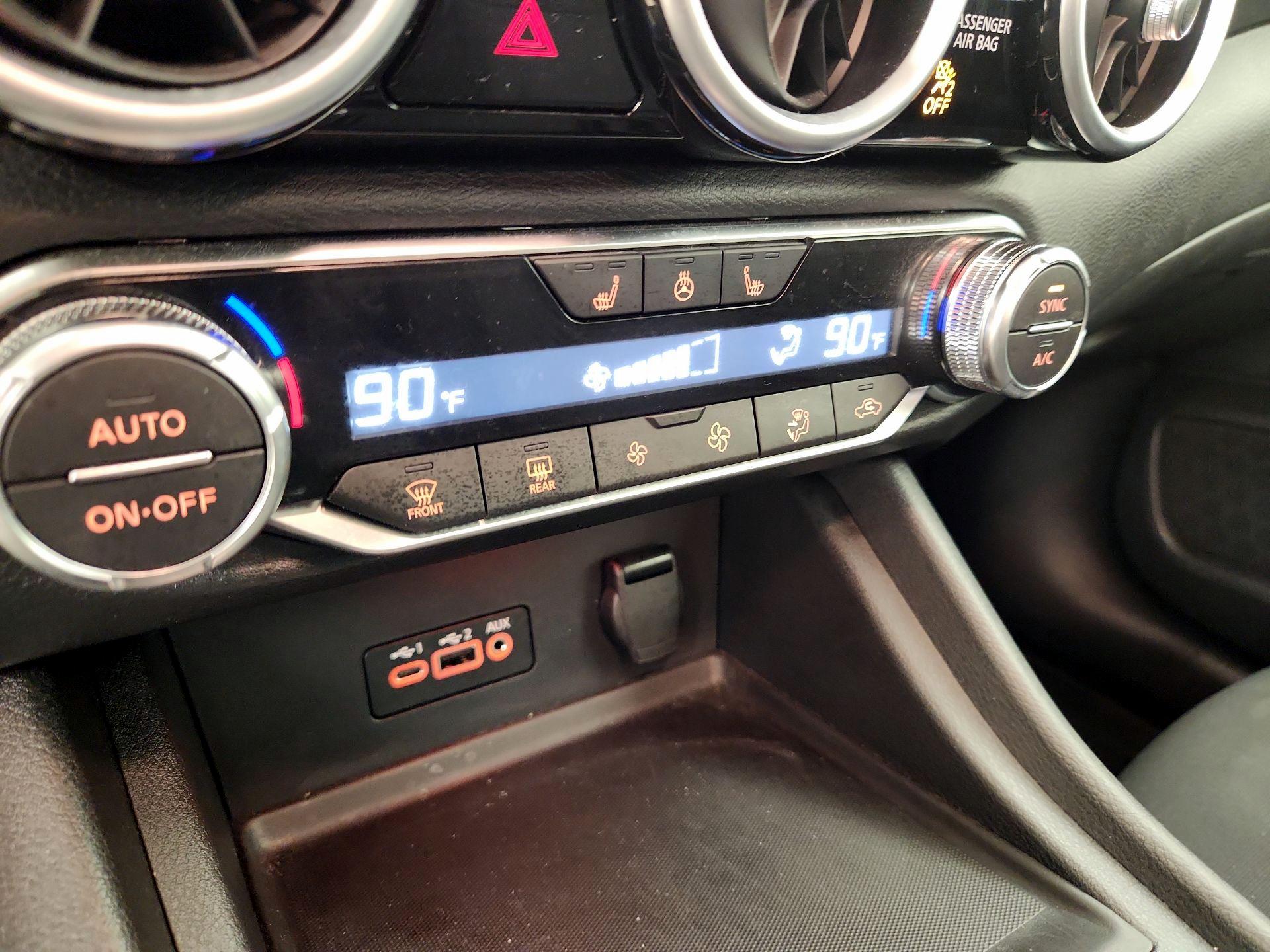 Thumbnail: 2022 Nissan Sentra - 16