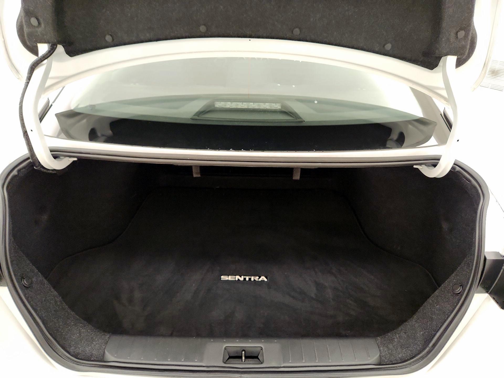 Thumbnail: 2022 Nissan Sentra - 20