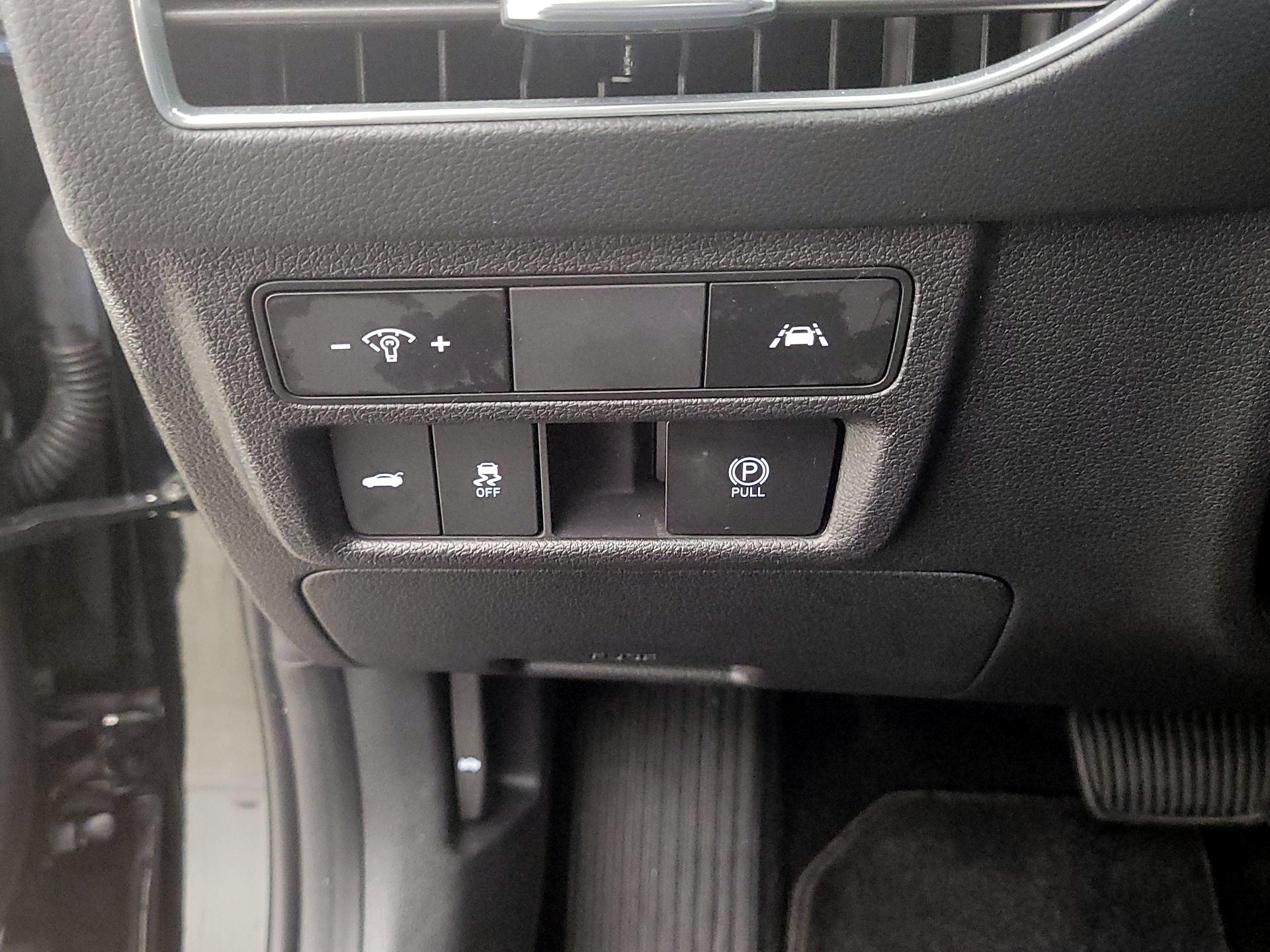 Thumbnail: 2023 Hyundai Sonata - 13