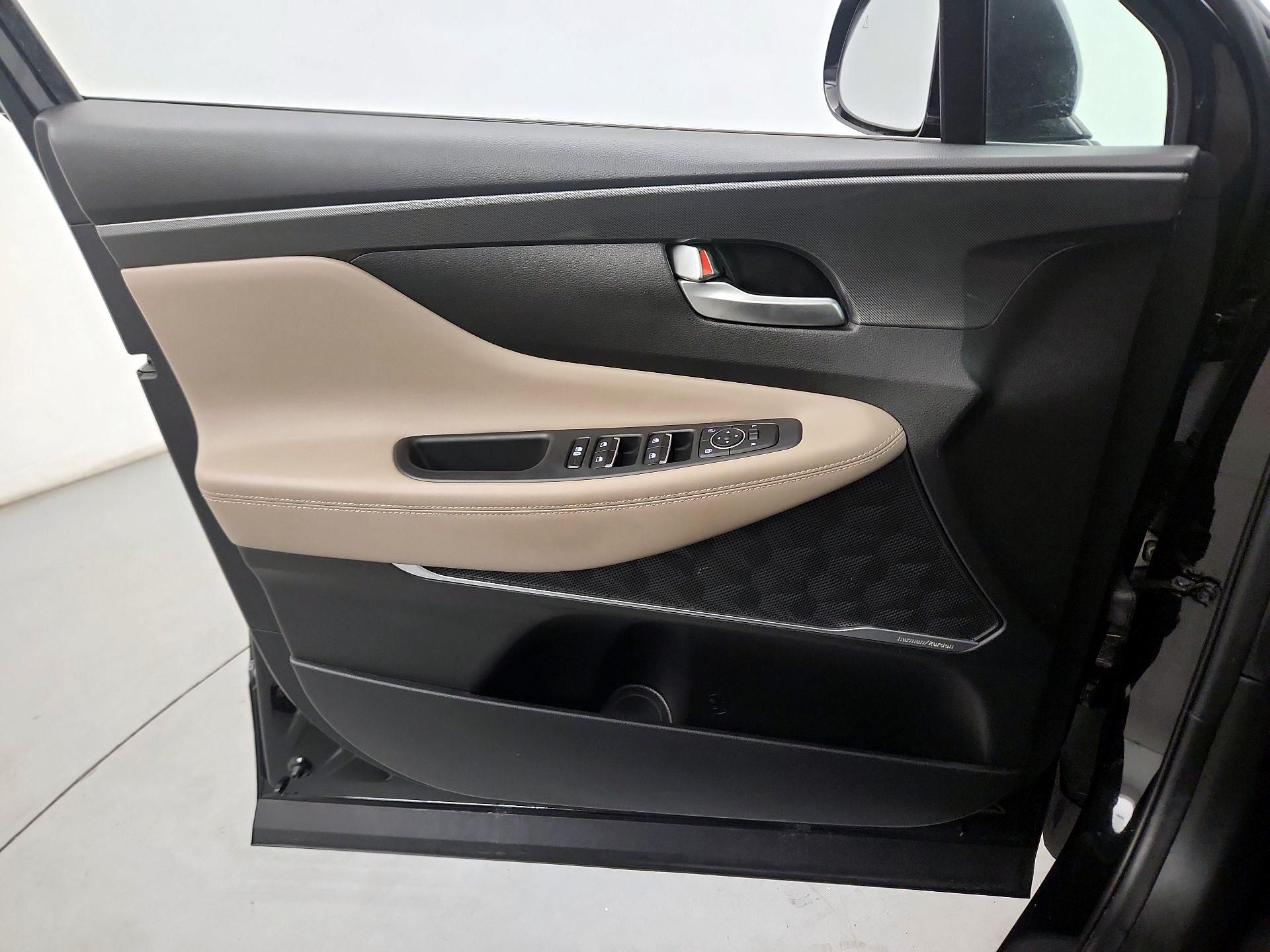 Thumbnail: 2023 Hyundai Santa Fe - 10