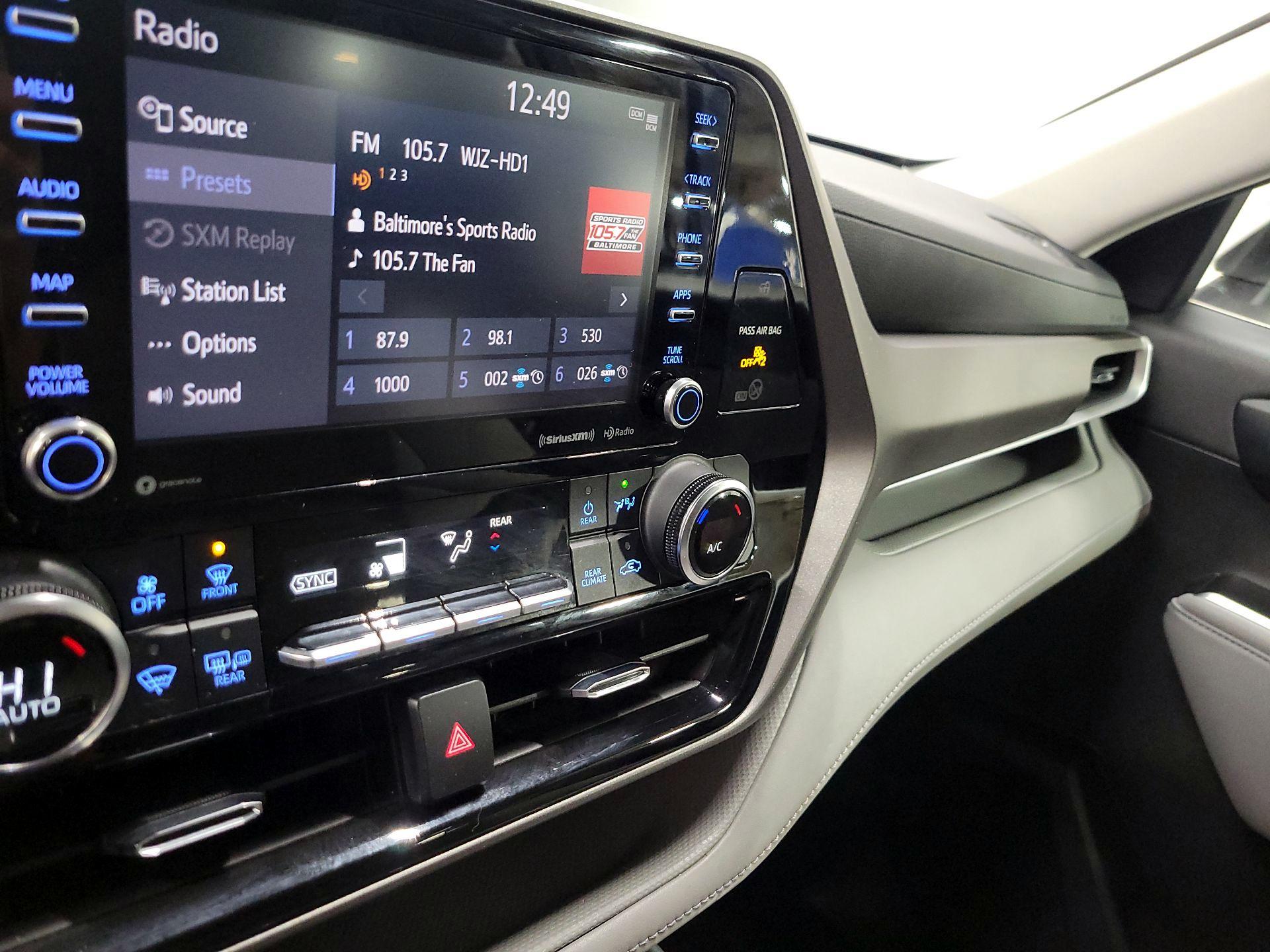 Thumbnail: 2022 Toyota Highlander - 15