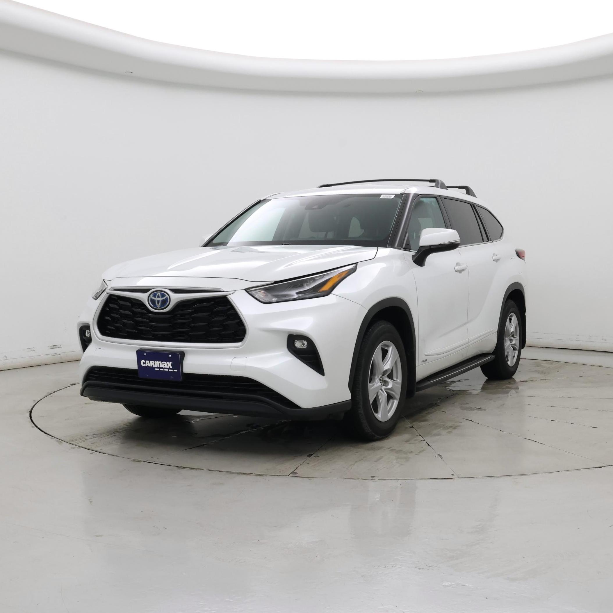 Thumbnail: 2022 Toyota Highlander - 4