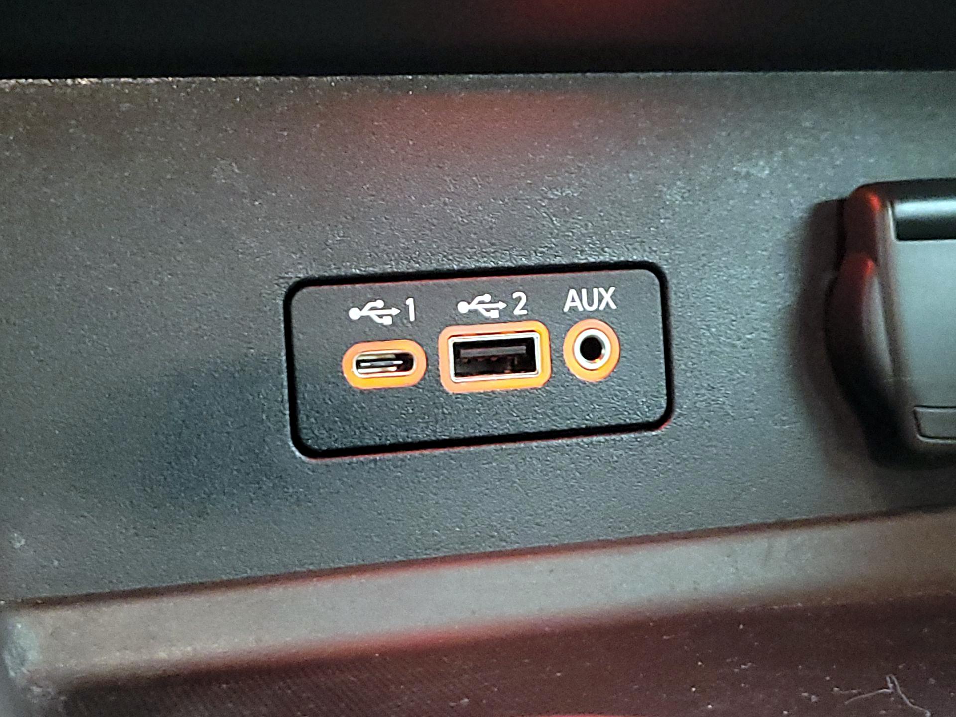 Thumbnail: 2023 Nissan Sentra - 18