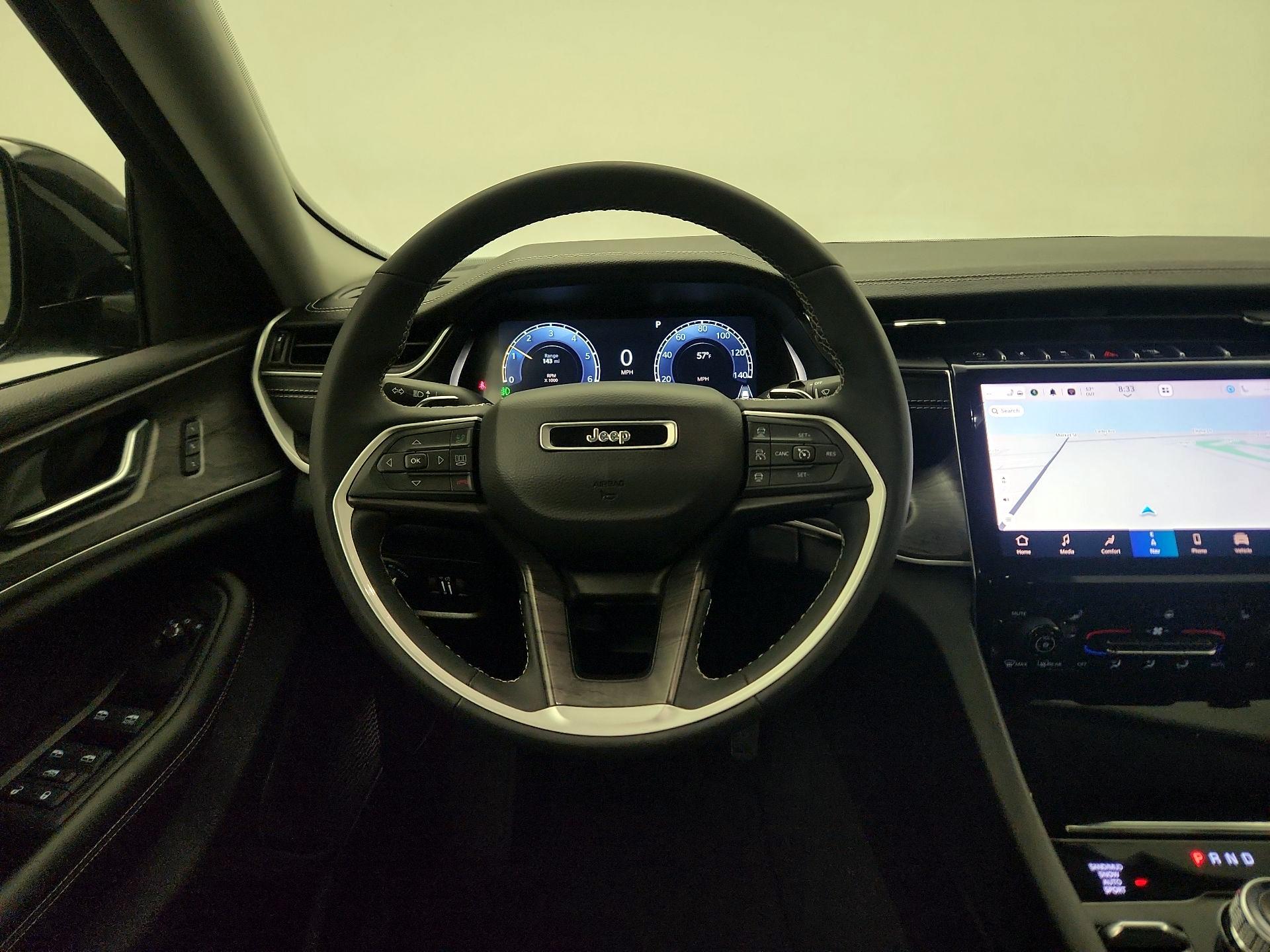 Thumbnail: 2023 Jeep Grand Cherokee - 10