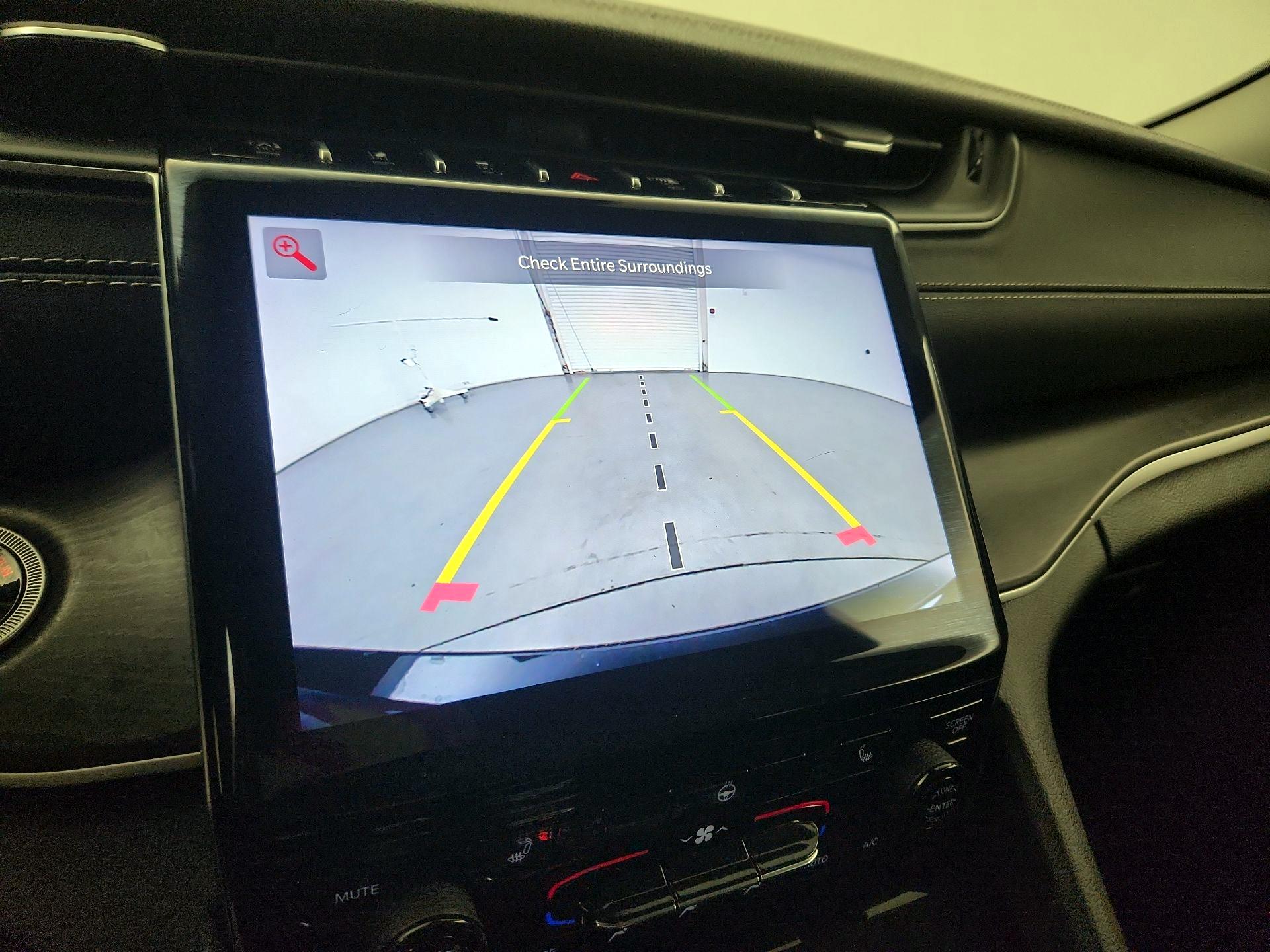 Thumbnail: 2023 Jeep Grand Cherokee - 15