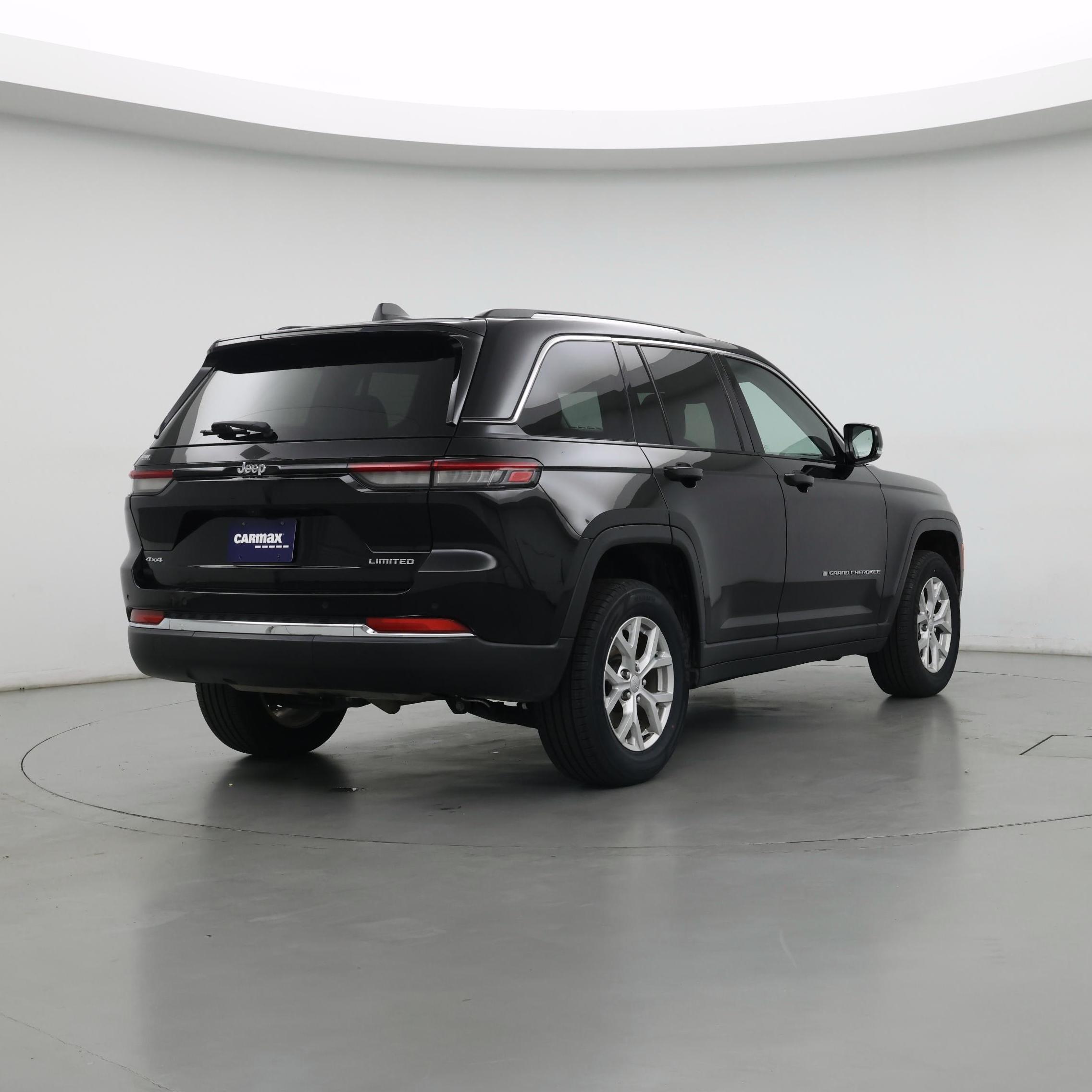 Thumbnail: 2023 Jeep Grand Cherokee - 8