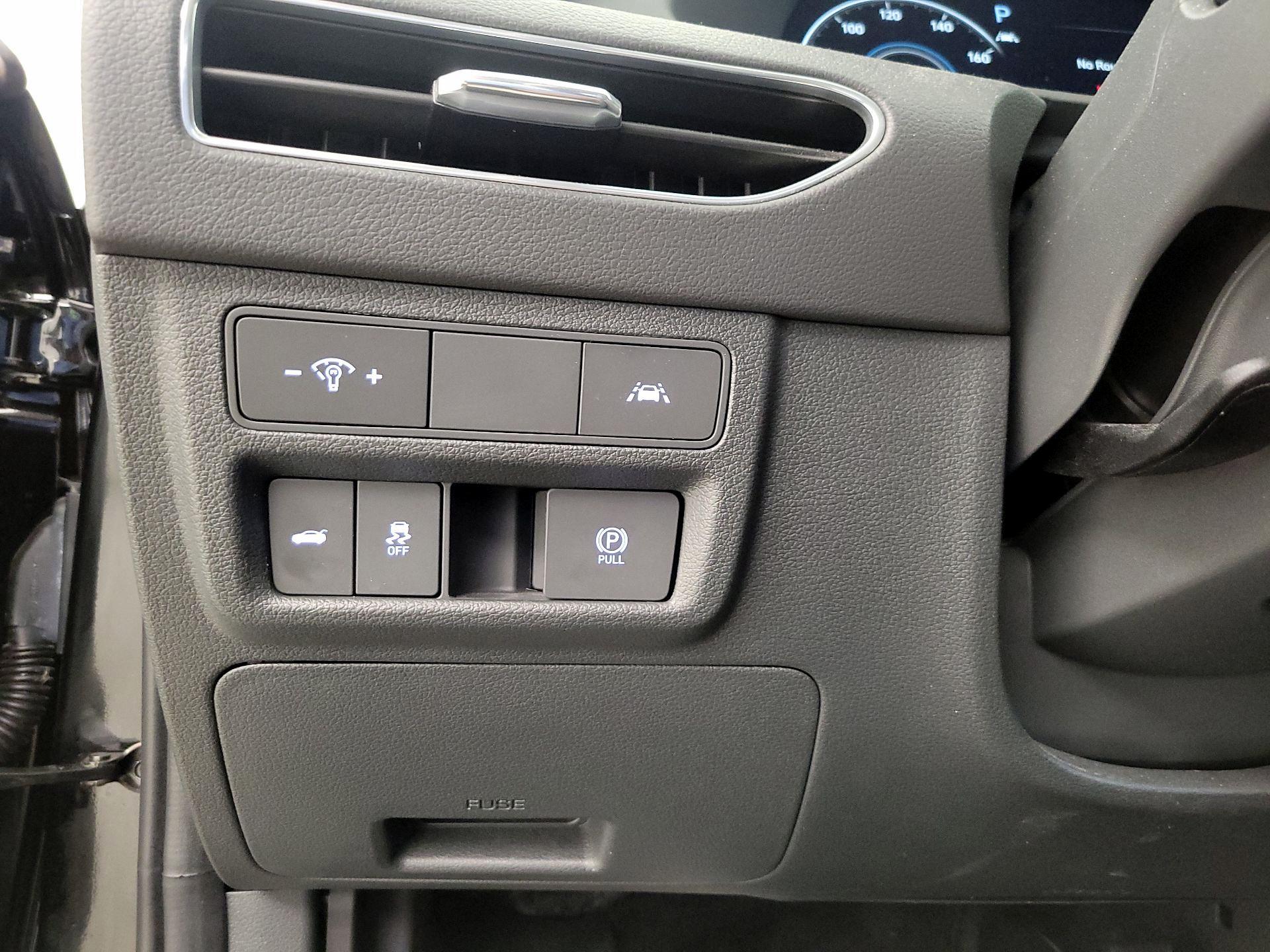 Thumbnail: 2023 Hyundai Sonata - 13