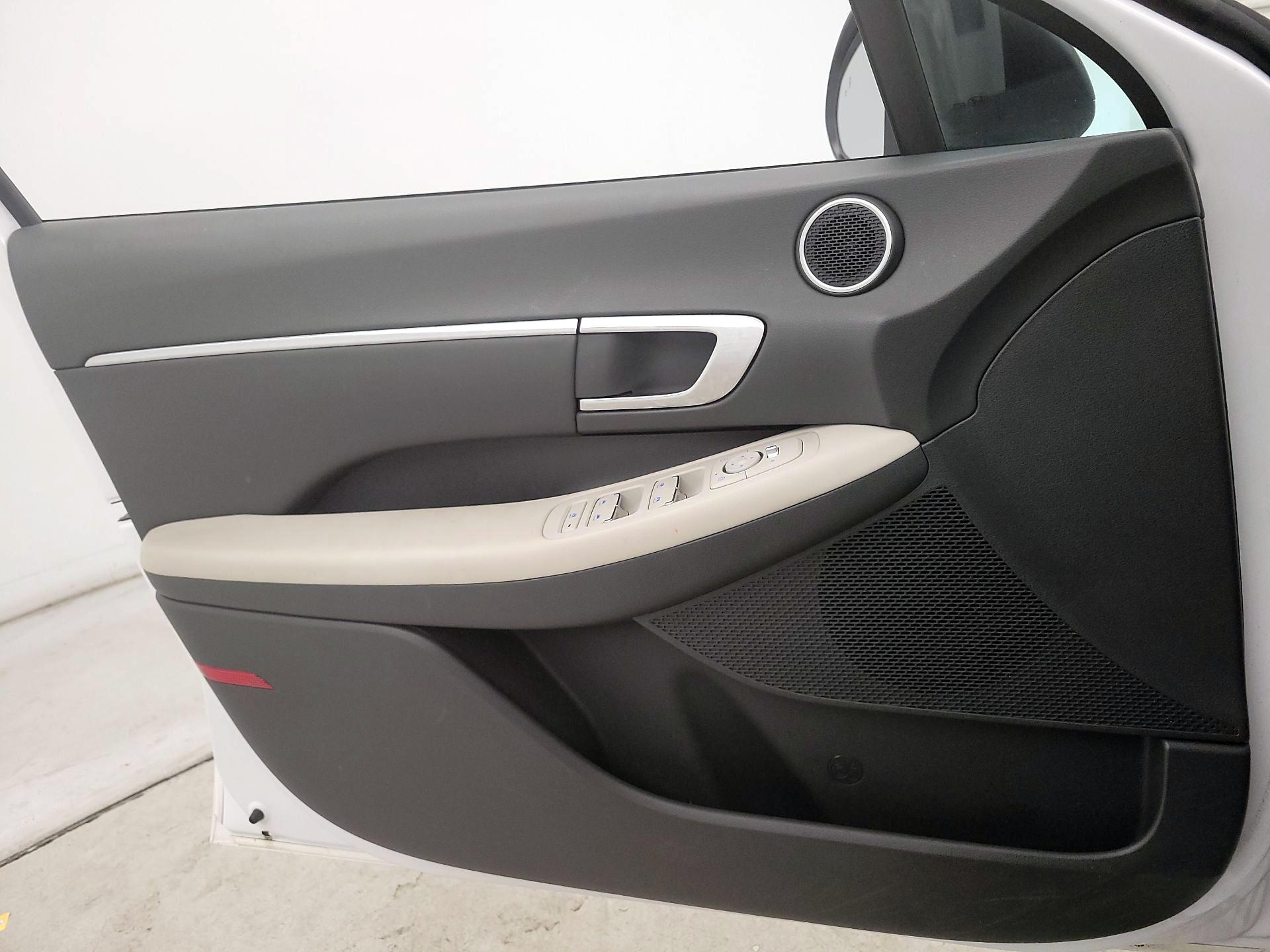 Thumbnail: 2023 Hyundai Sonata - 12