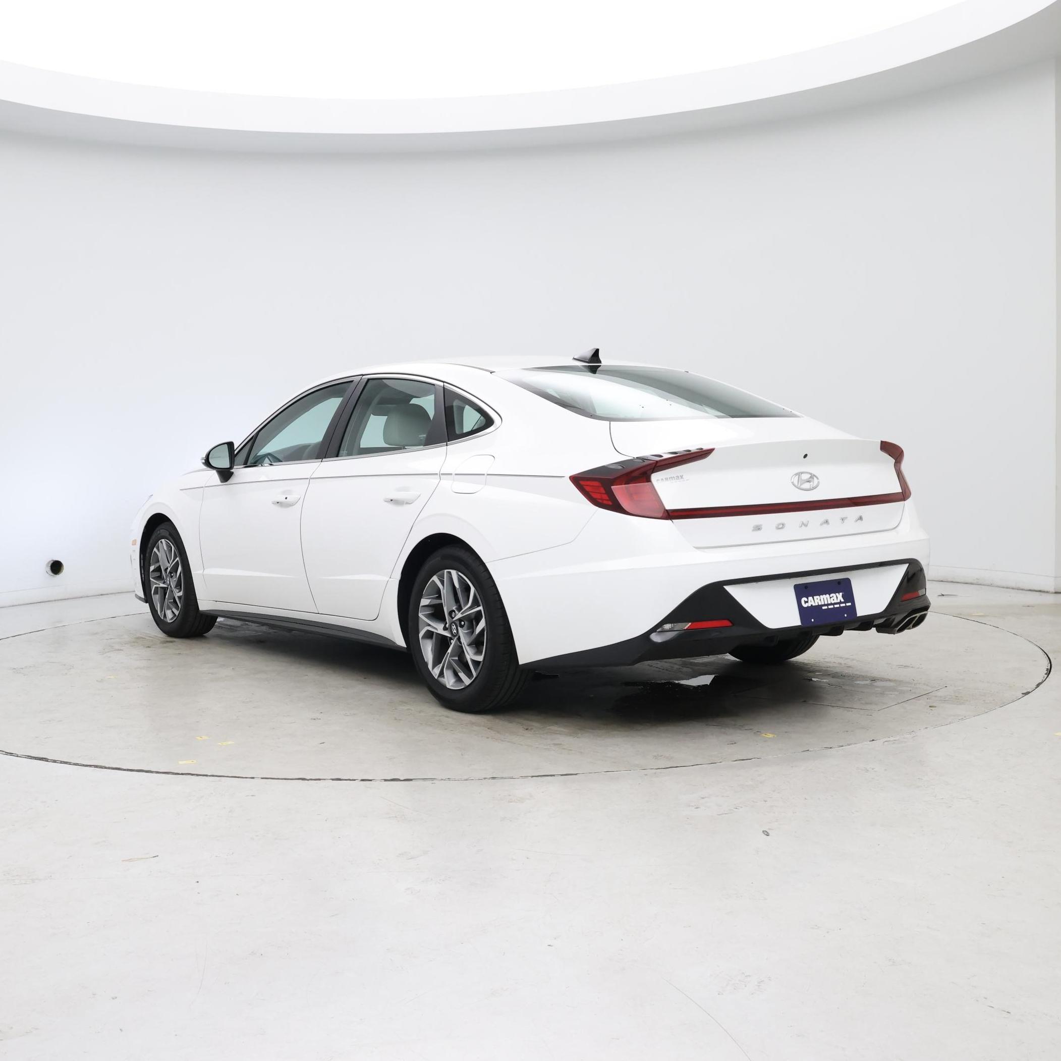 Thumbnail: 2023 Hyundai Sonata - 2