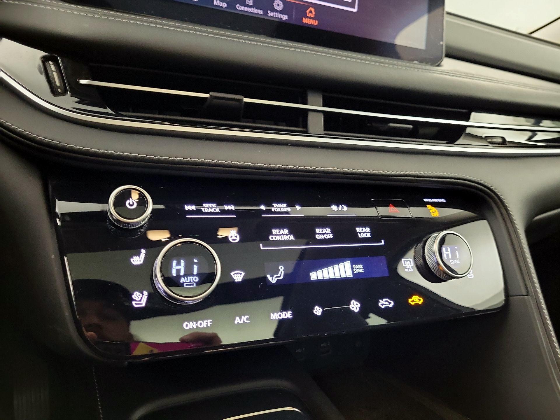 Thumbnail: 2023 INFINITI QX60 - 15