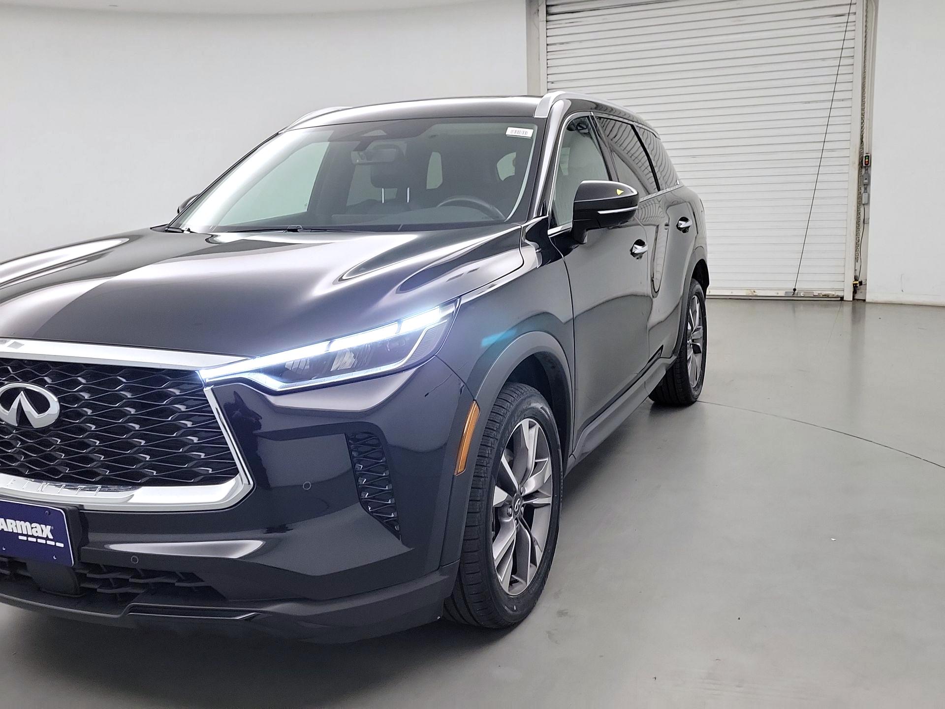 Thumbnail: 2023 INFINITI QX60 - 3