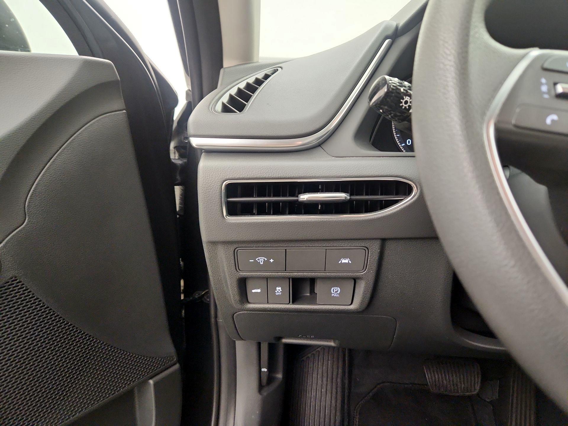 Thumbnail: 2023 Hyundai Sonata - 13