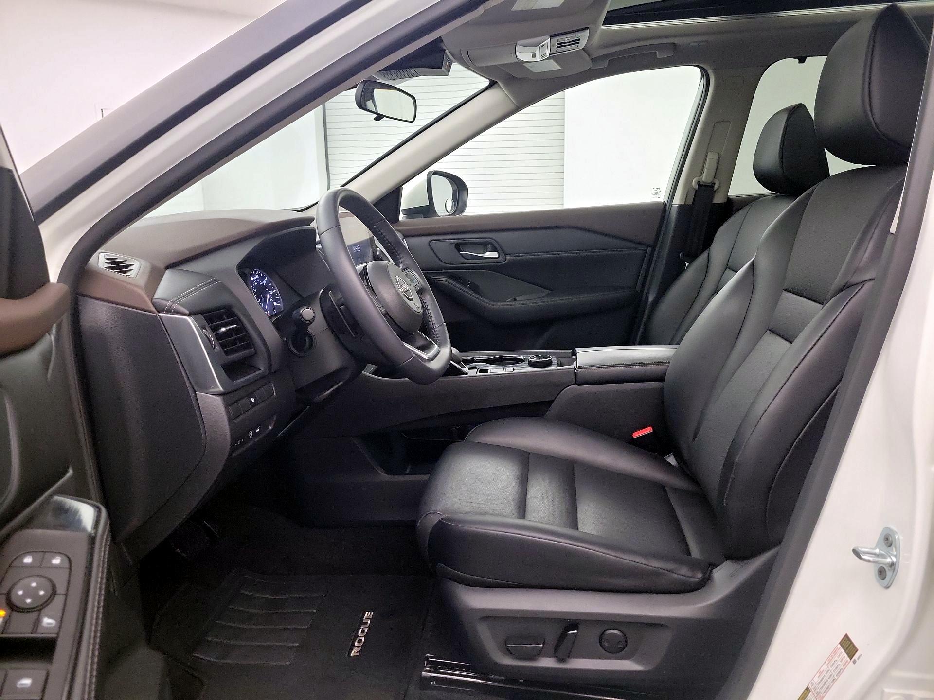 Thumbnail: 2023 Nissan Rogue - 9