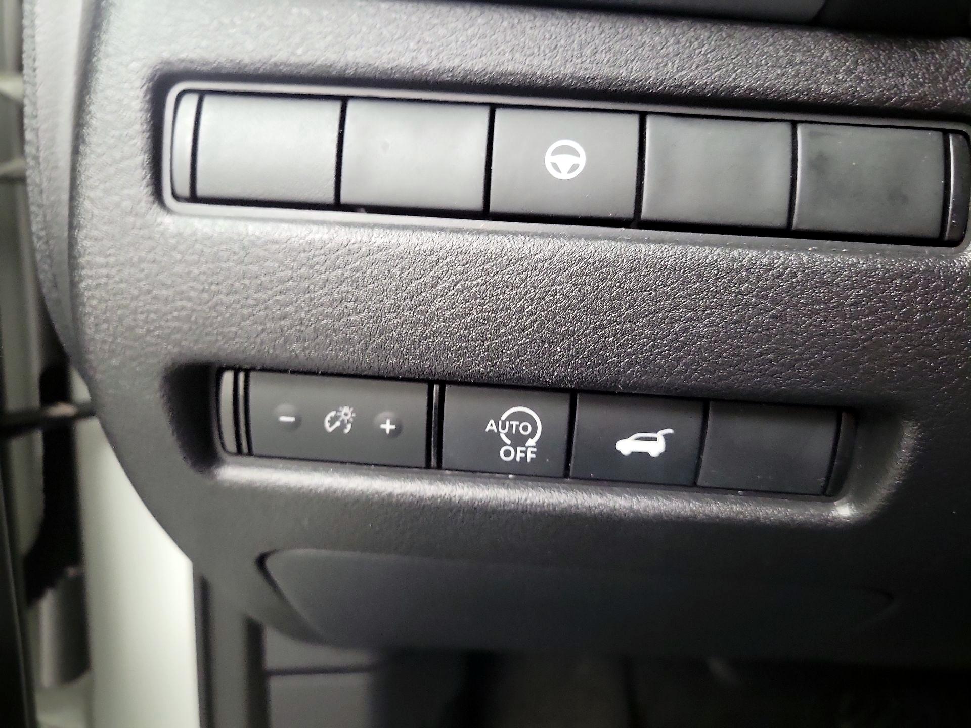 Thumbnail: 2023 Nissan Rogue - 11