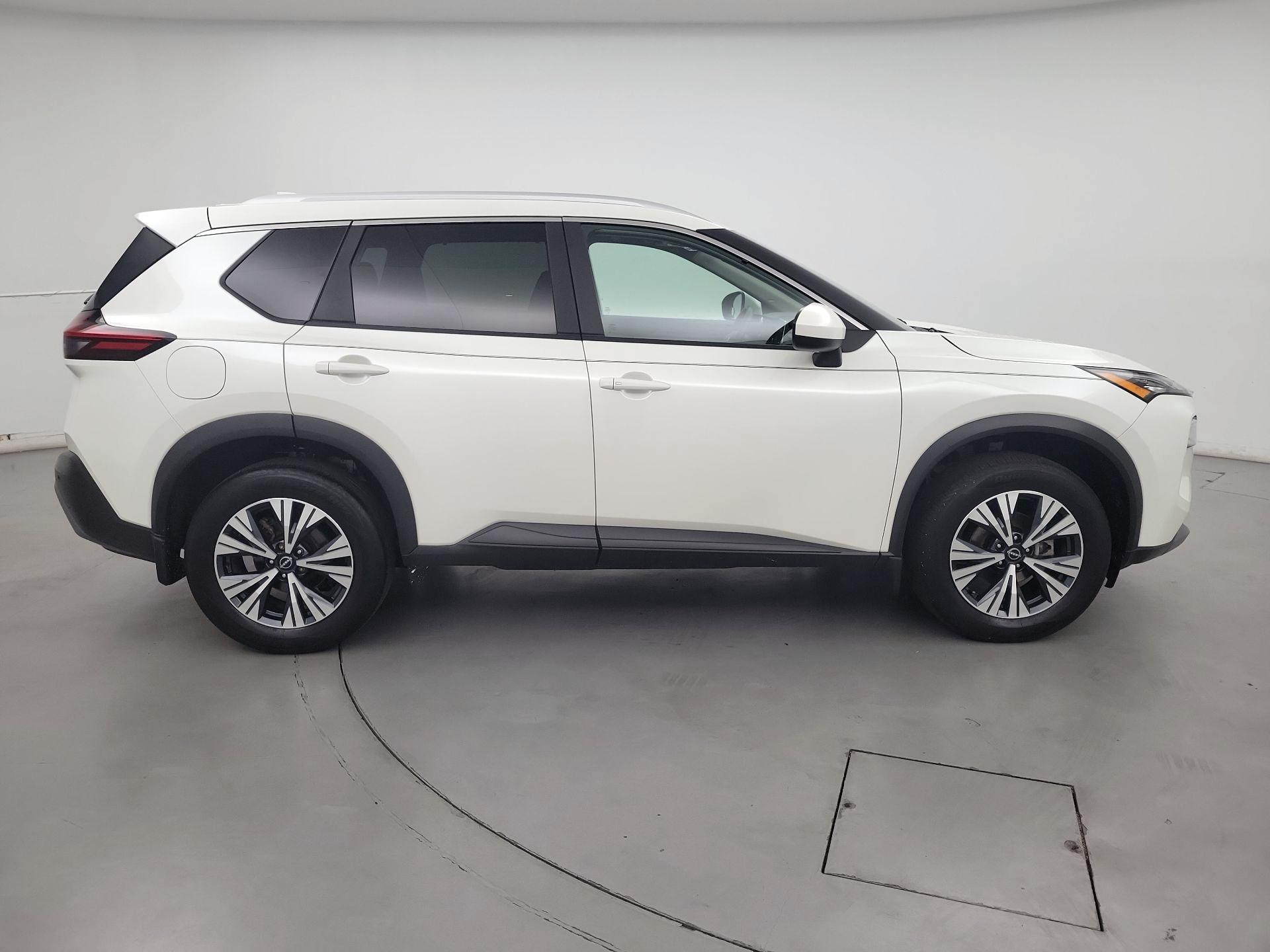 Thumbnail: 2023 Nissan Rogue - 4