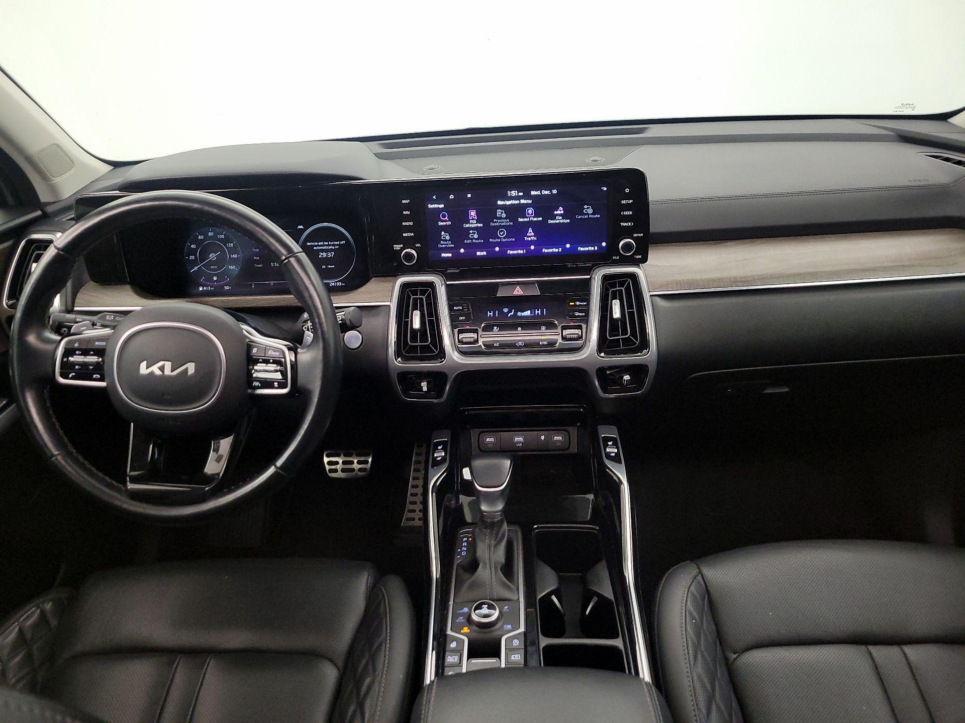 Thumbnail: 2023 Kia Sorento - 9