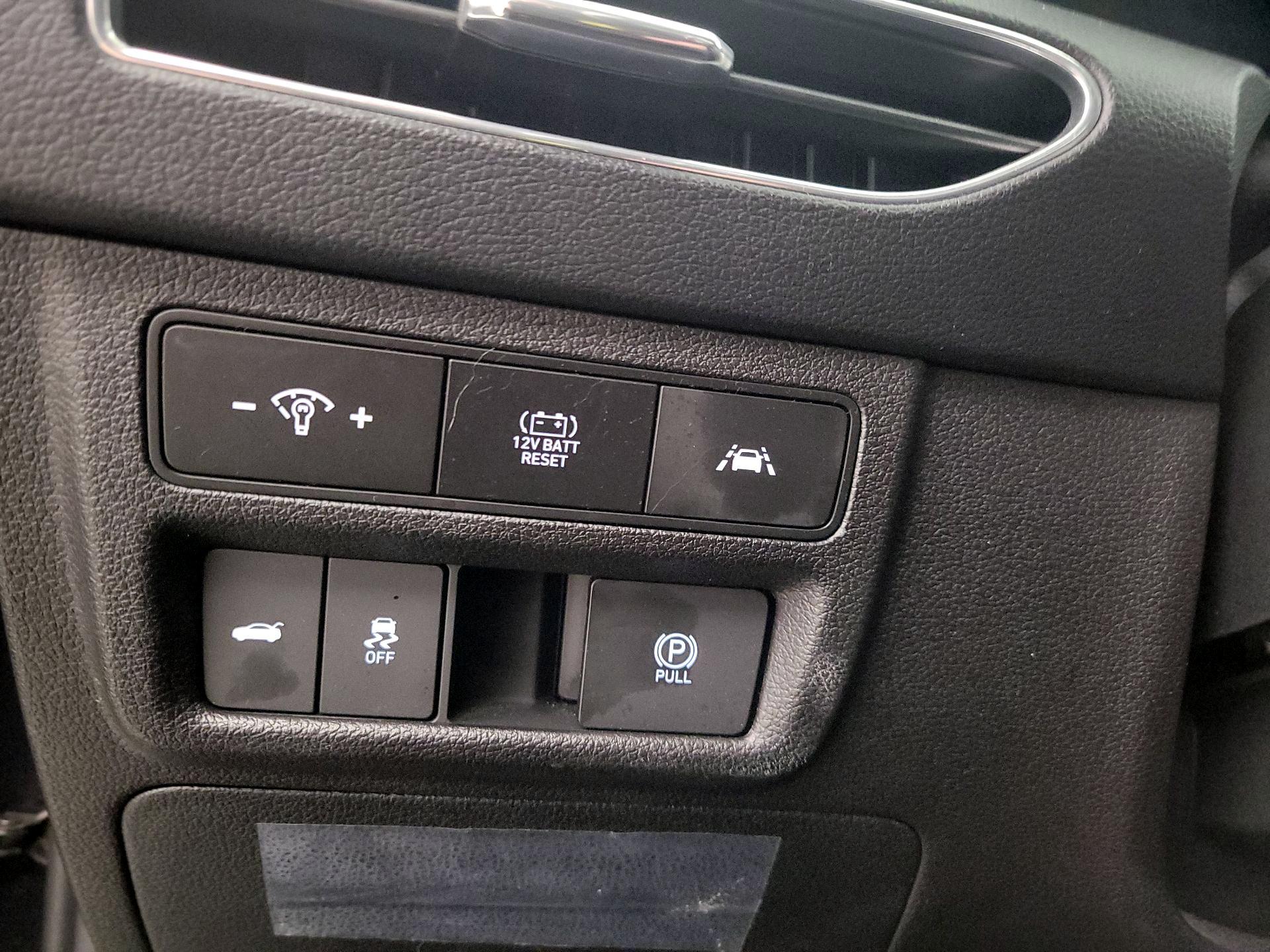 Thumbnail: 2023 Hyundai Sonata - 13