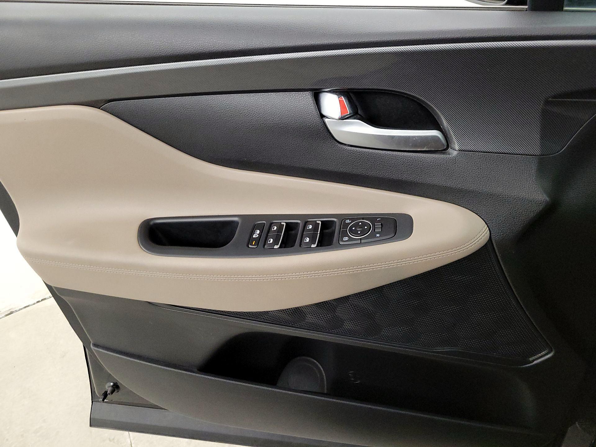 Thumbnail: 2023 Hyundai Santa Fe - 12