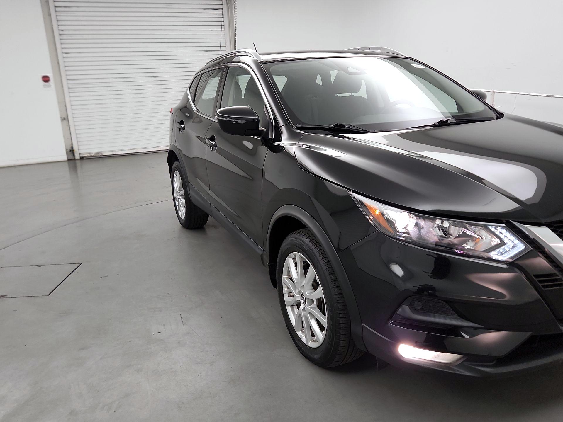 Thumbnail: 2021 Nissan Rogue Sport - 1