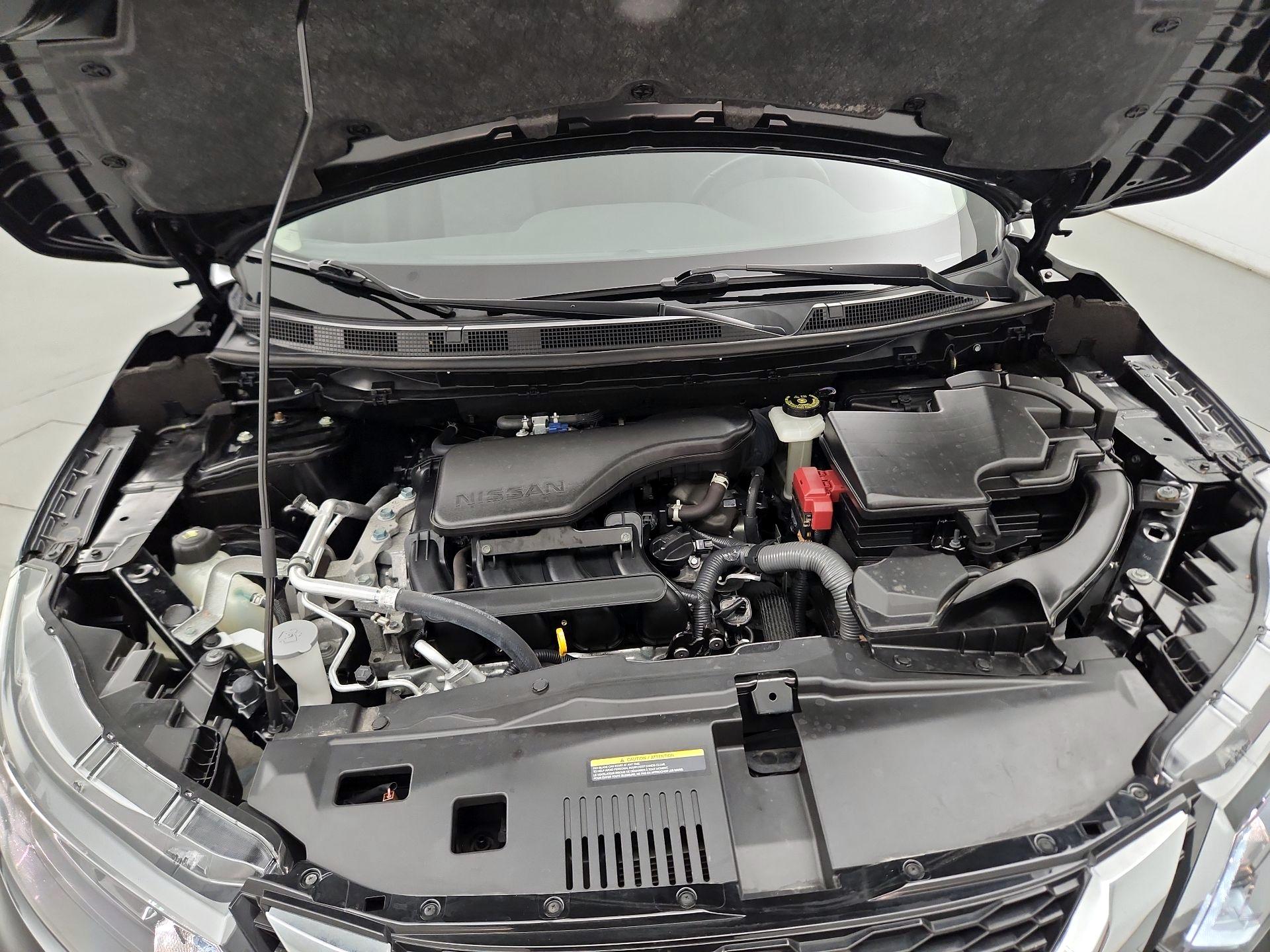 Thumbnail: 2021 Nissan Rogue Sport - 19