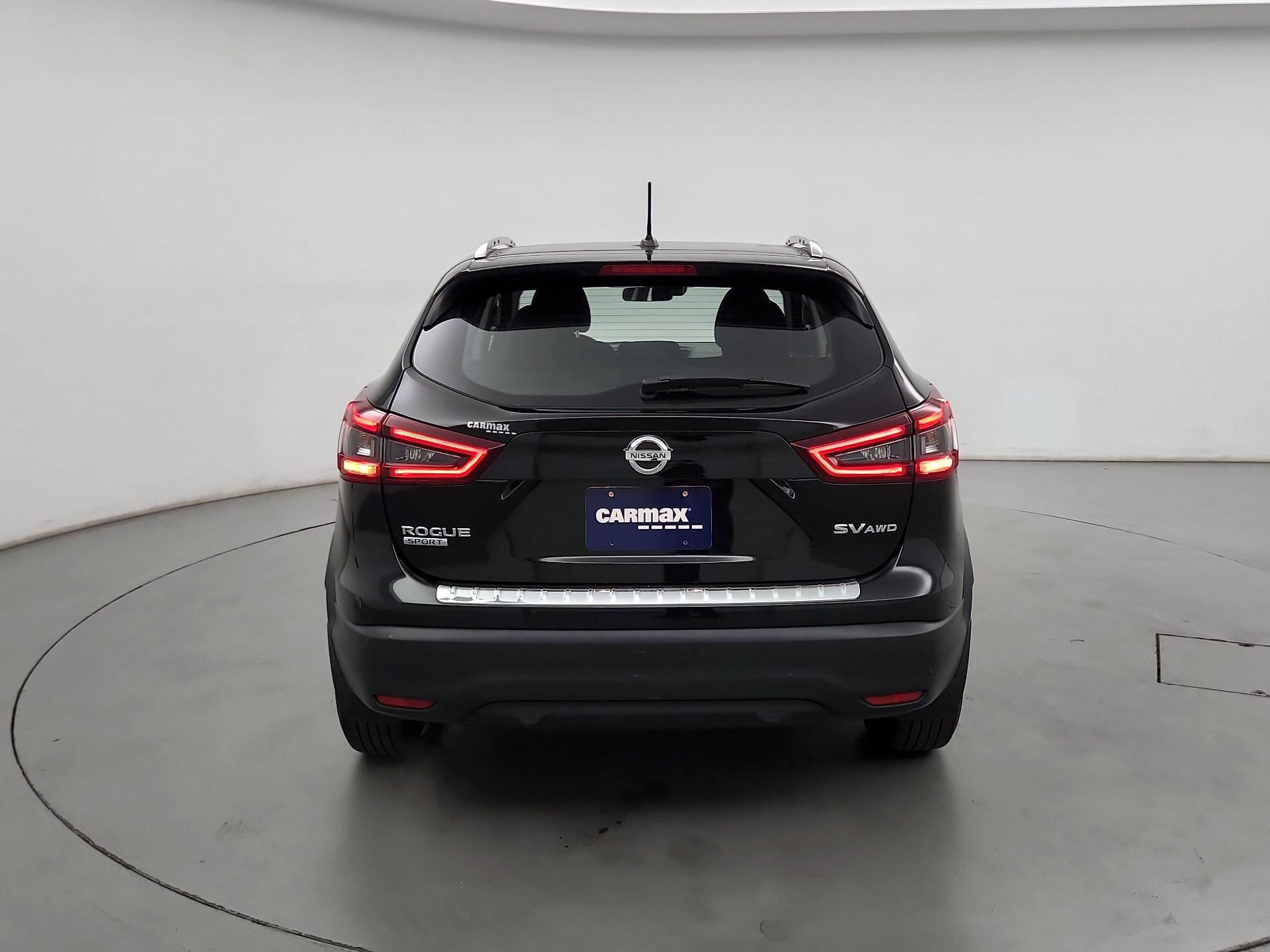 Thumbnail: 2021 Nissan Rogue Sport - 6