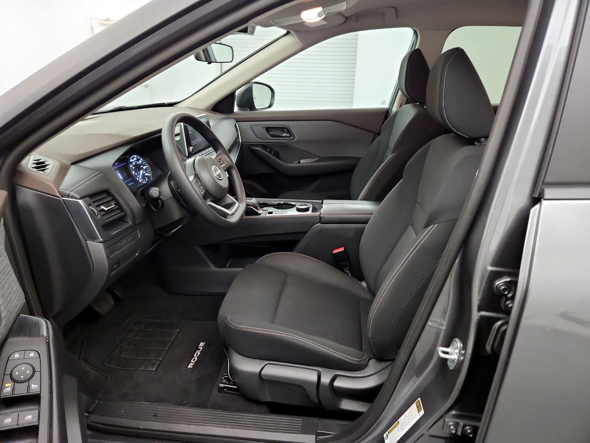 Thumbnail: 2023 Nissan Rogue - 9