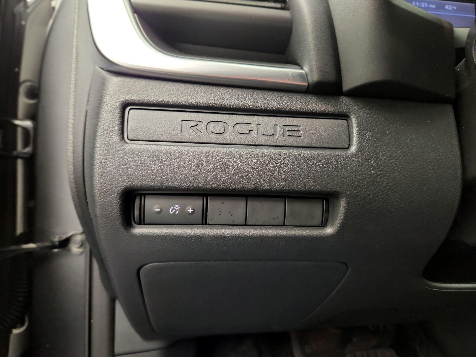 Thumbnail: 2023 Nissan Rogue - 11