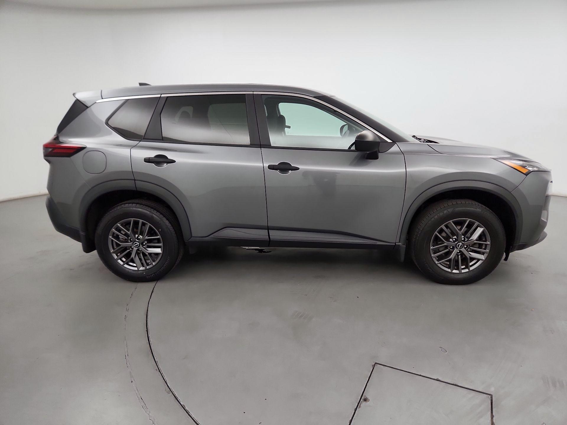 Thumbnail: 2023 Nissan Rogue - 4