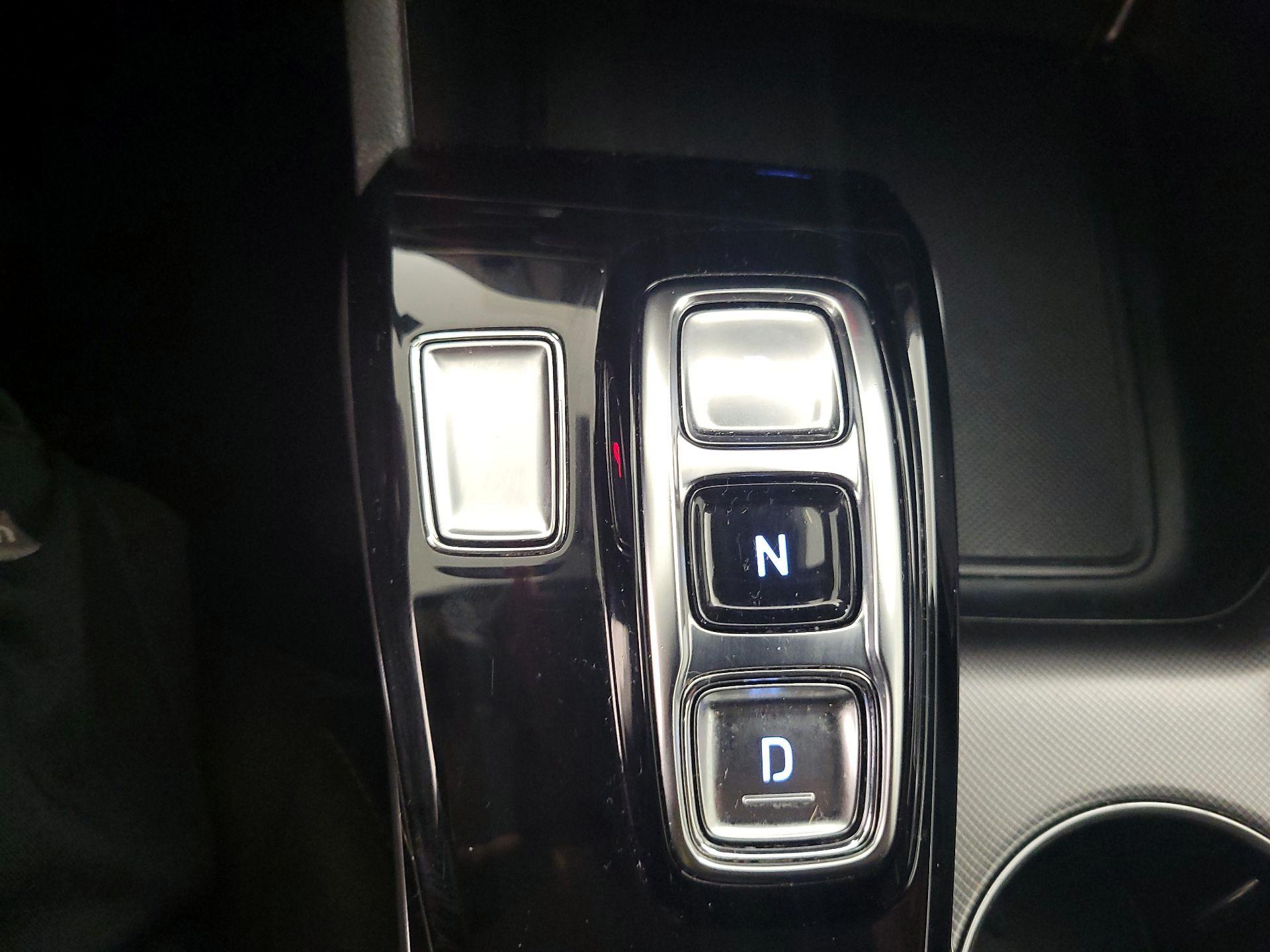 Thumbnail: 2023 Hyundai Sonata - 18