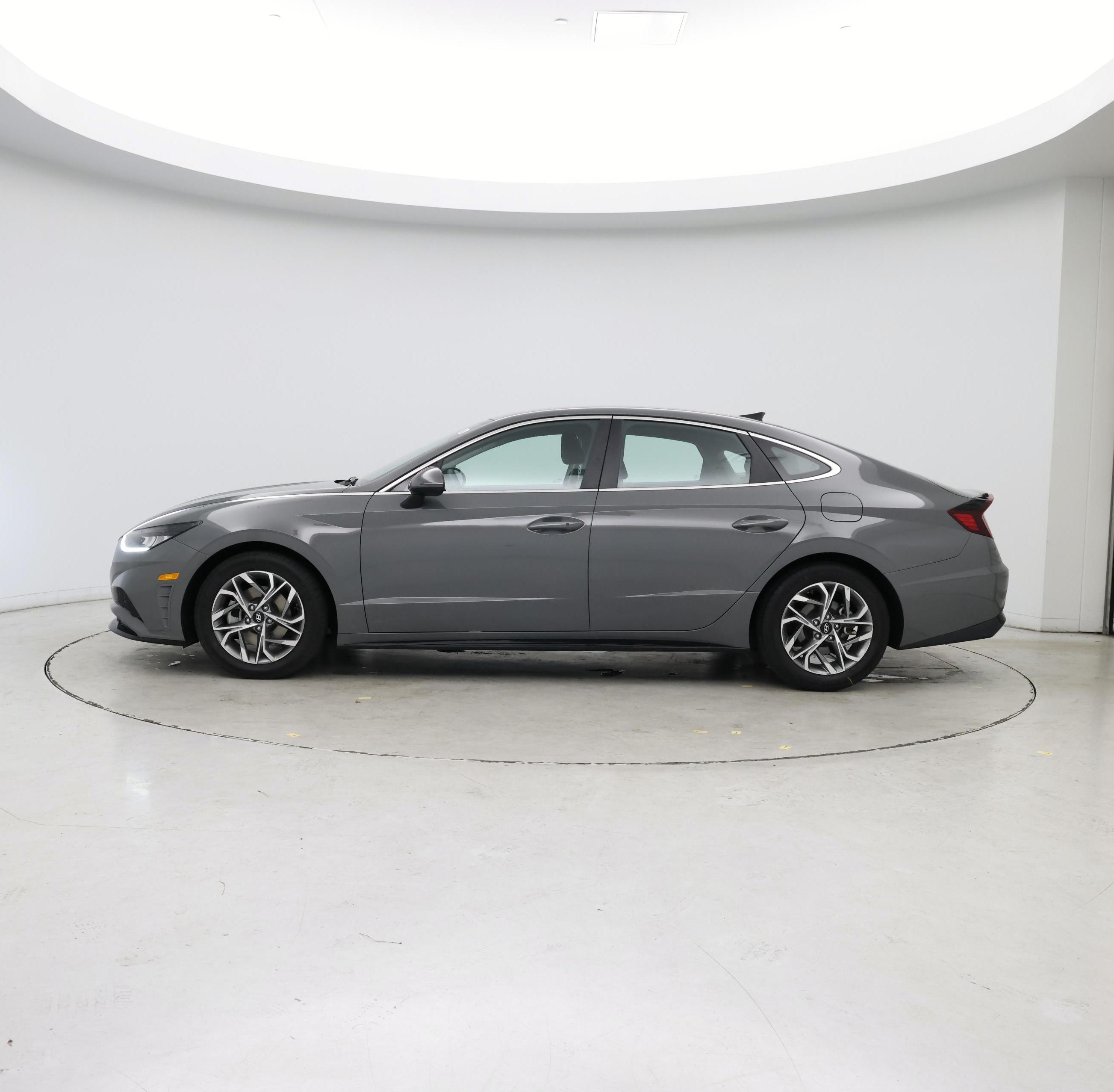 Thumbnail: 2023 Hyundai Sonata - 3