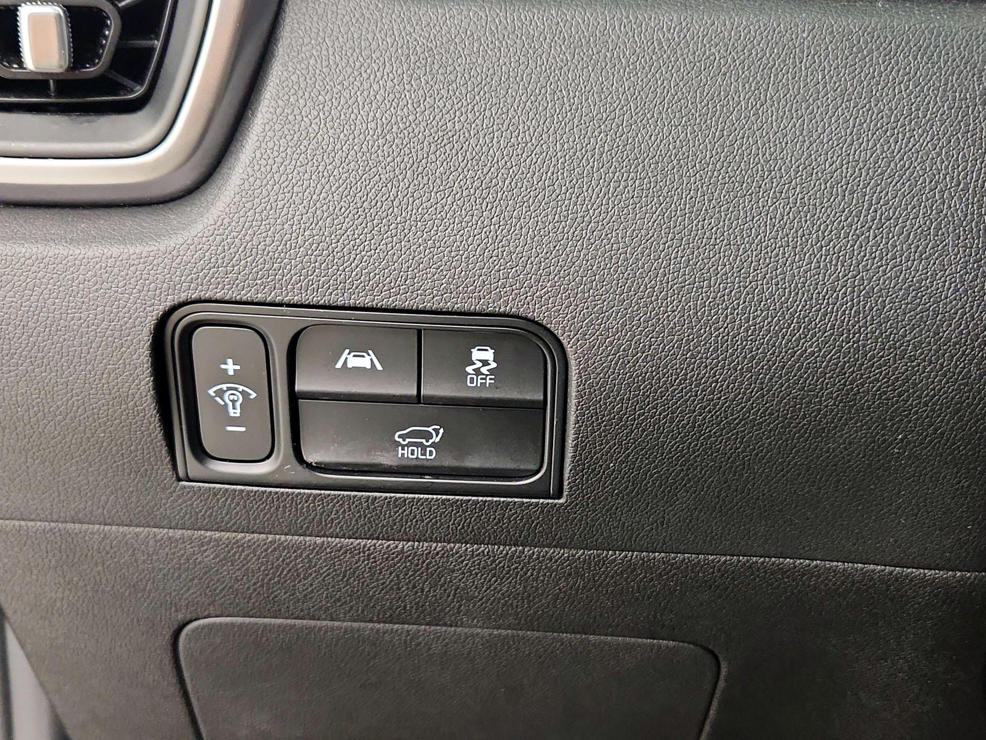 Thumbnail: 2023 Kia Sorento - 13