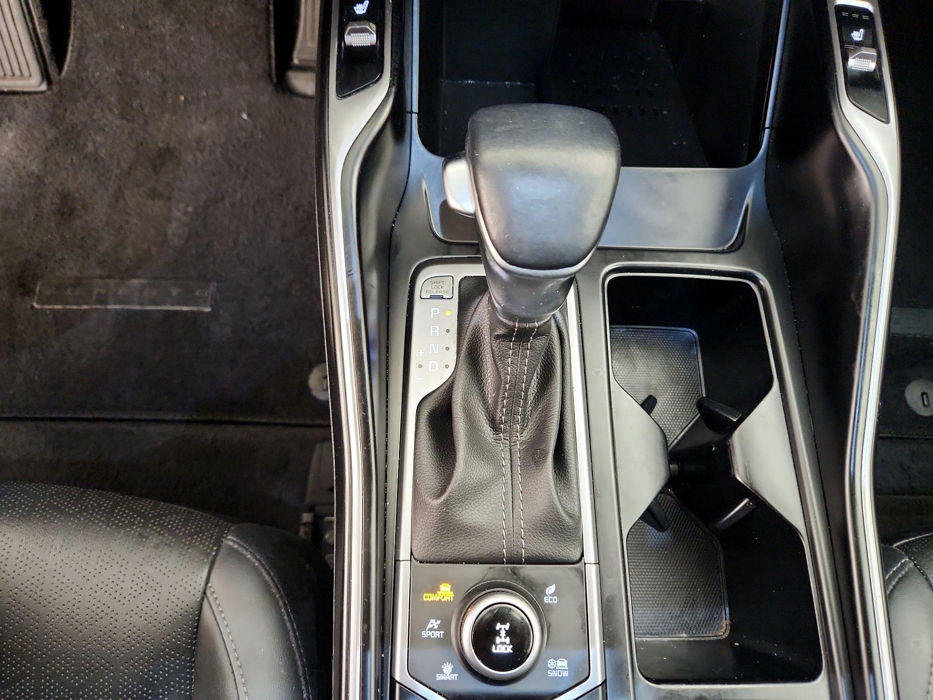 Thumbnail: 2023 Kia Sorento - 18