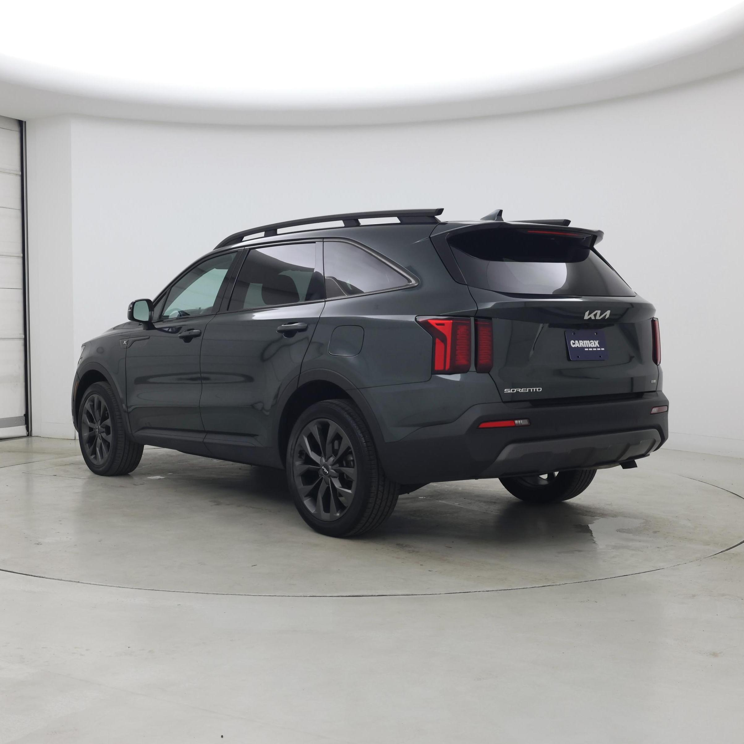 Thumbnail: 2023 Kia Sorento - 2