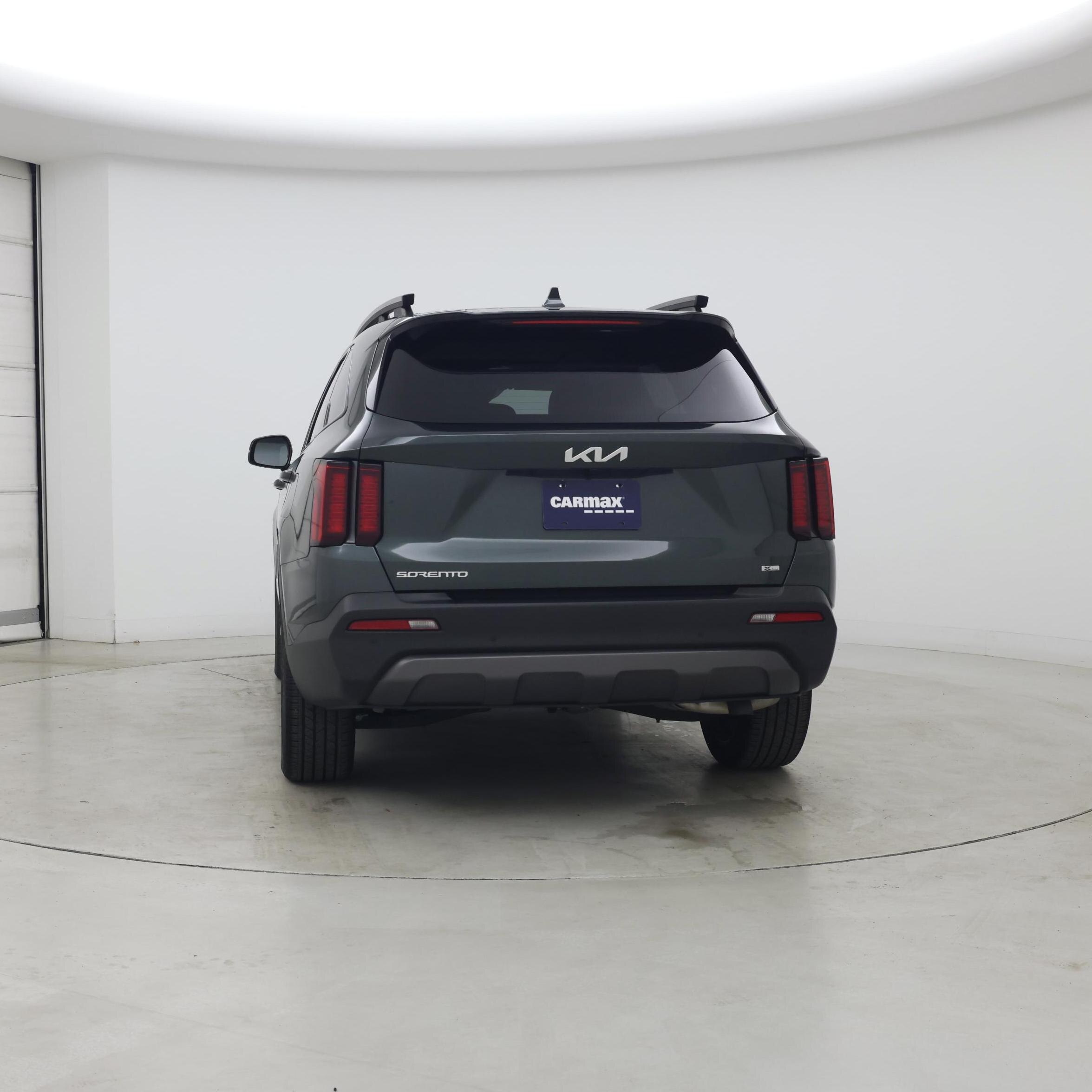 Thumbnail: 2023 Kia Sorento - 6