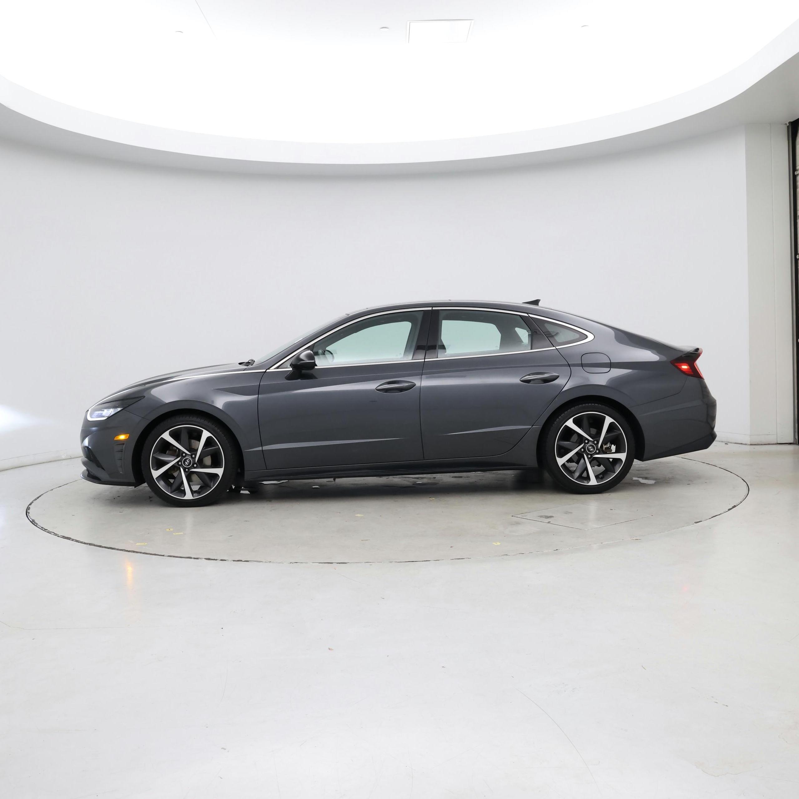 Thumbnail: 2023 Hyundai Sonata - 3