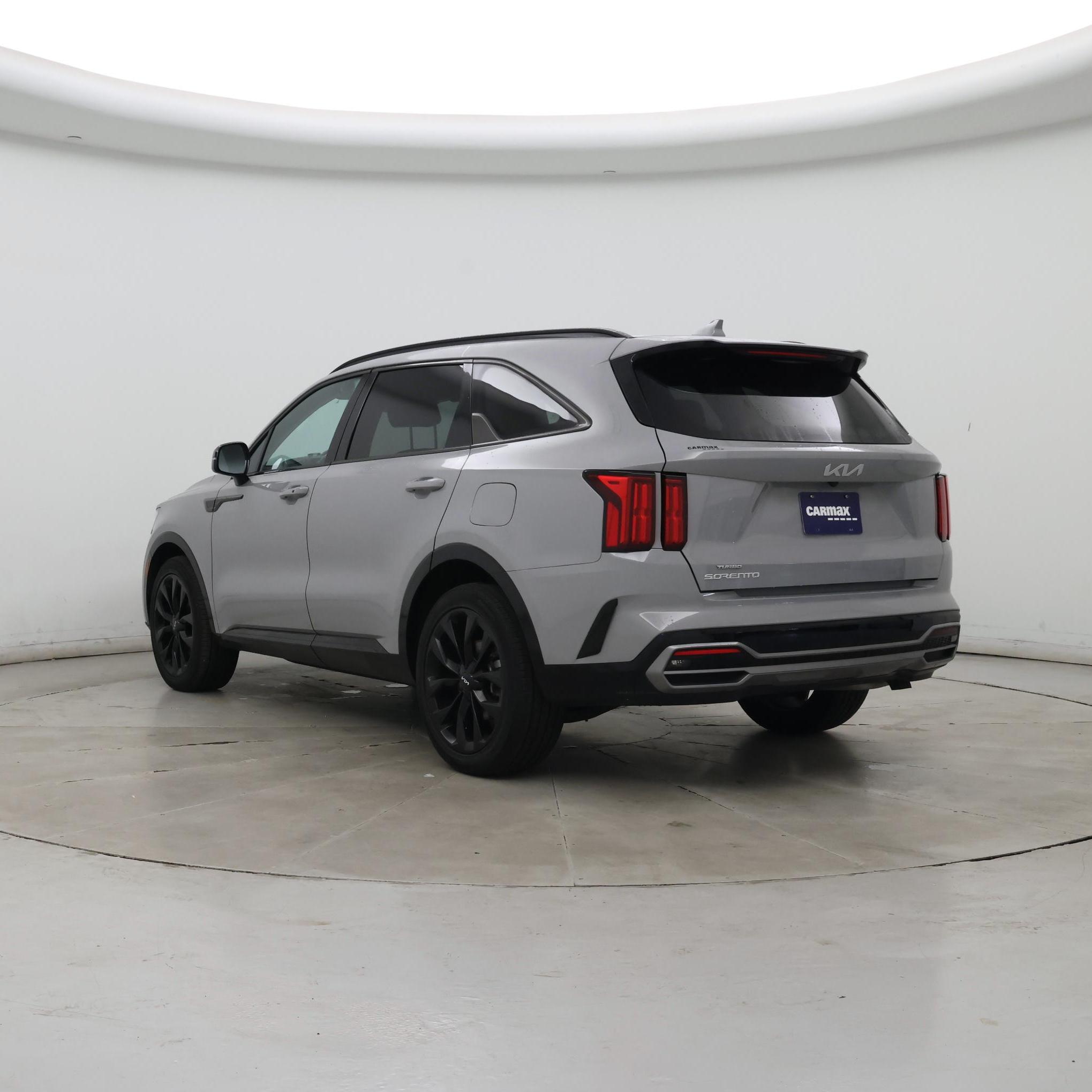 Thumbnail: 2023 Kia Sorento - 2