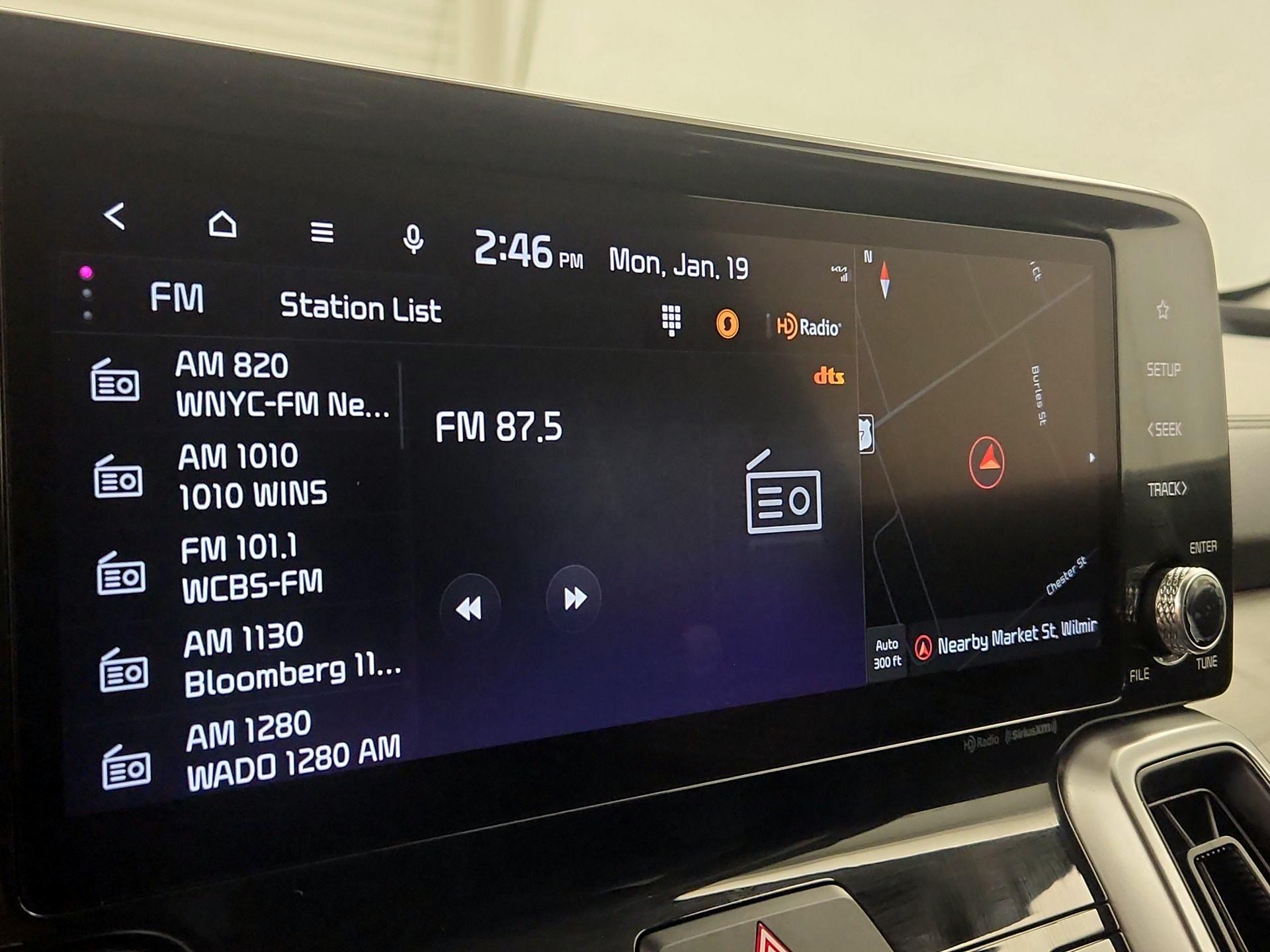 Thumbnail: 2023 Kia Sorento - 14