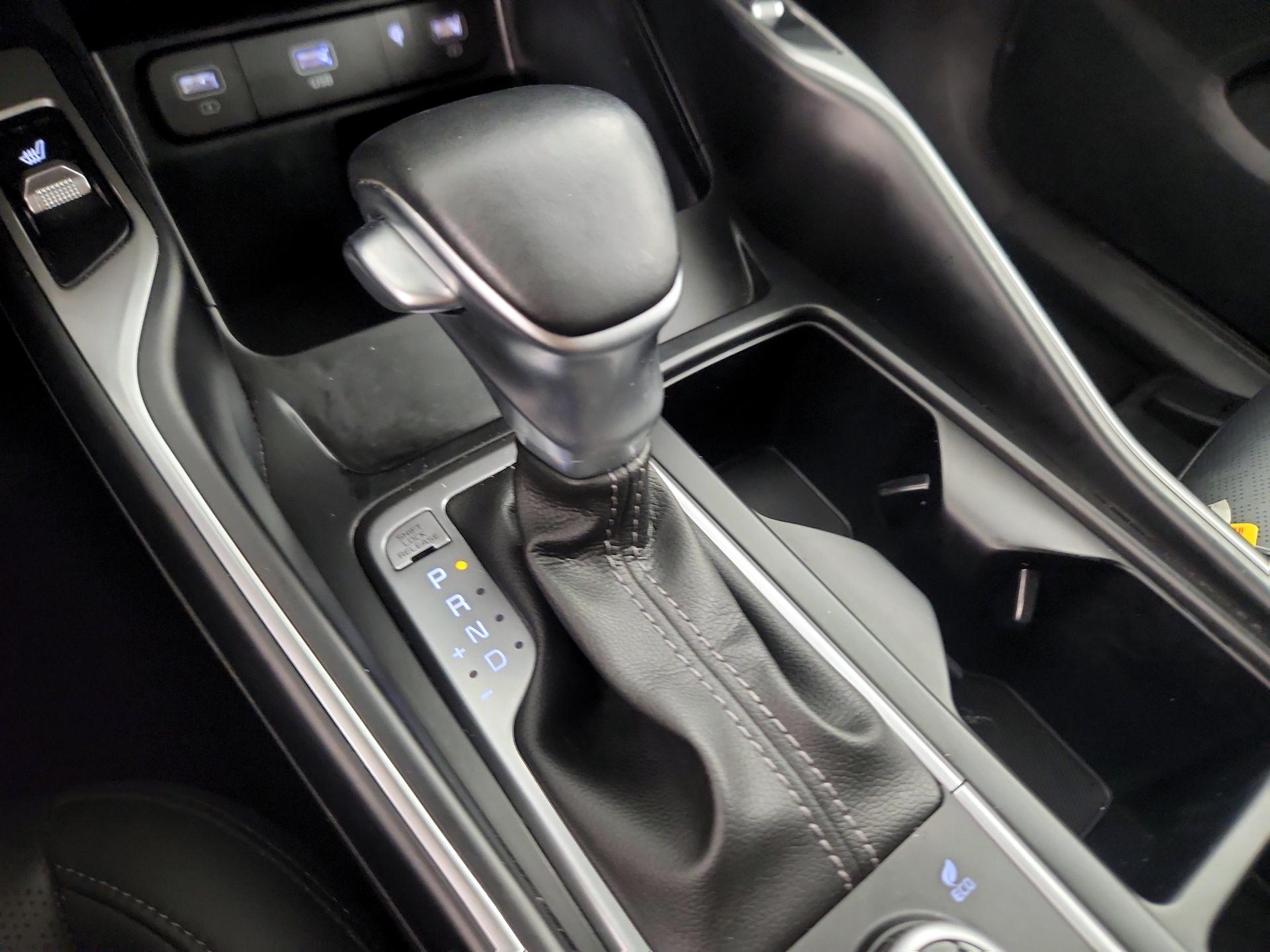 Thumbnail: 2023 Kia Sorento - 16