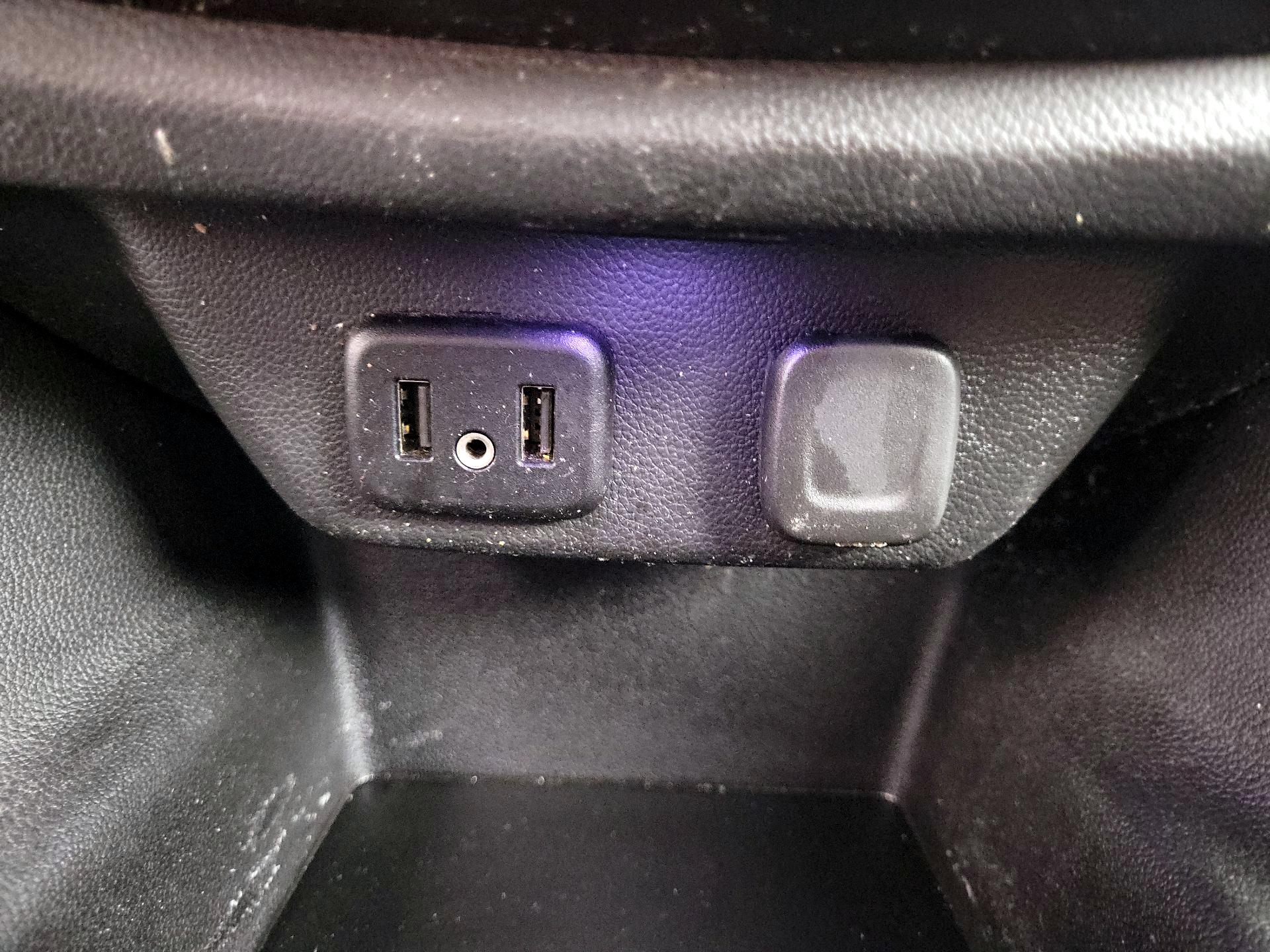 Thumbnail: 2020 Chevrolet Traverse - 16