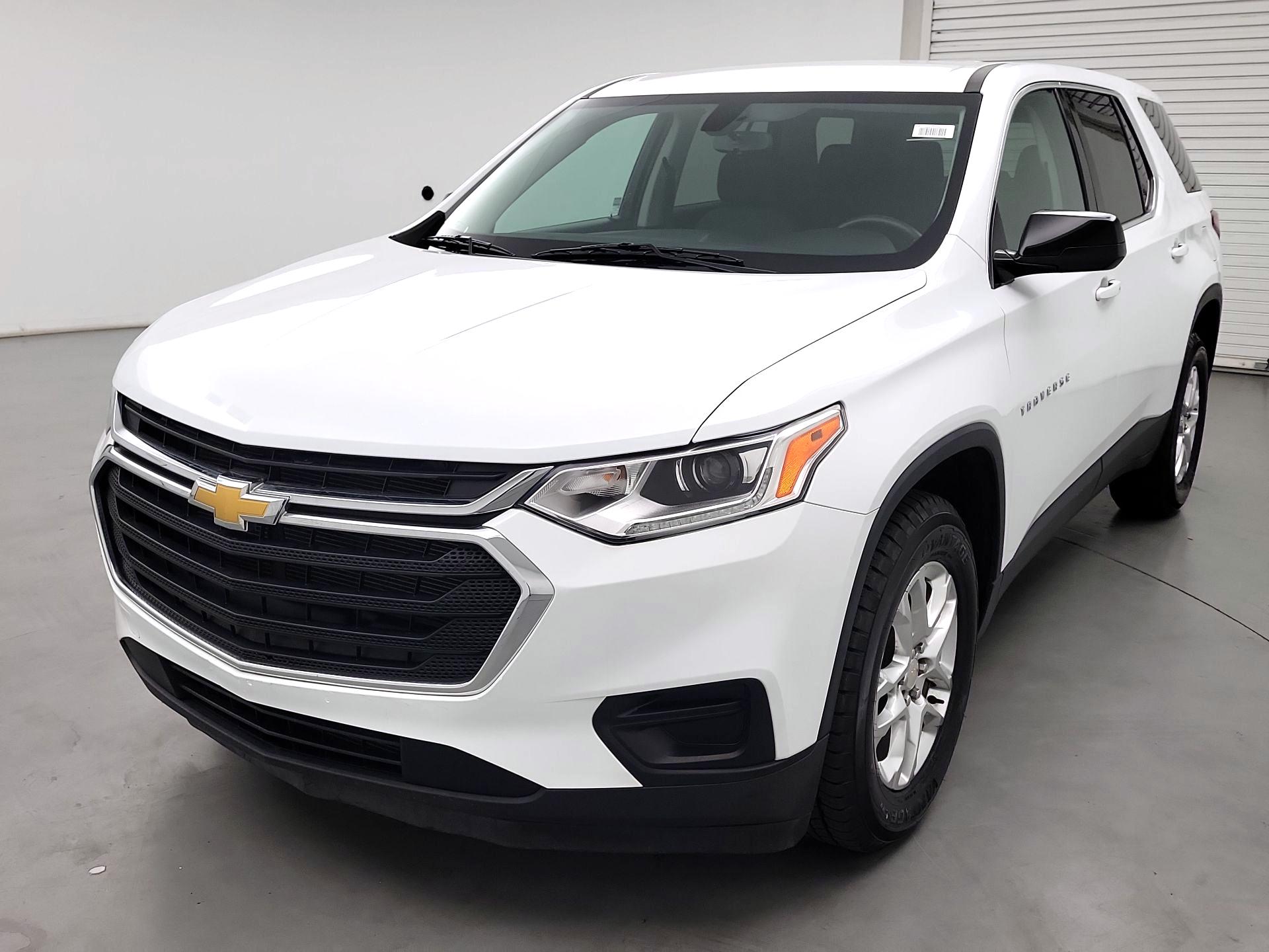 Thumbnail: 2020 Chevrolet Traverse - 3