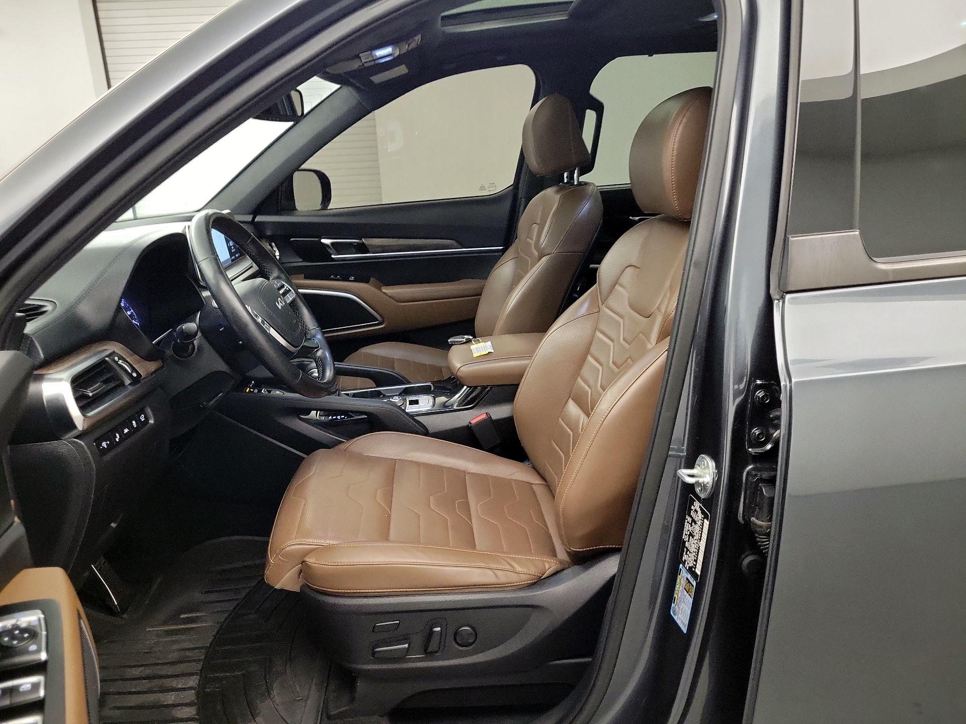 Thumbnail: 2022 Kia Telluride - 9