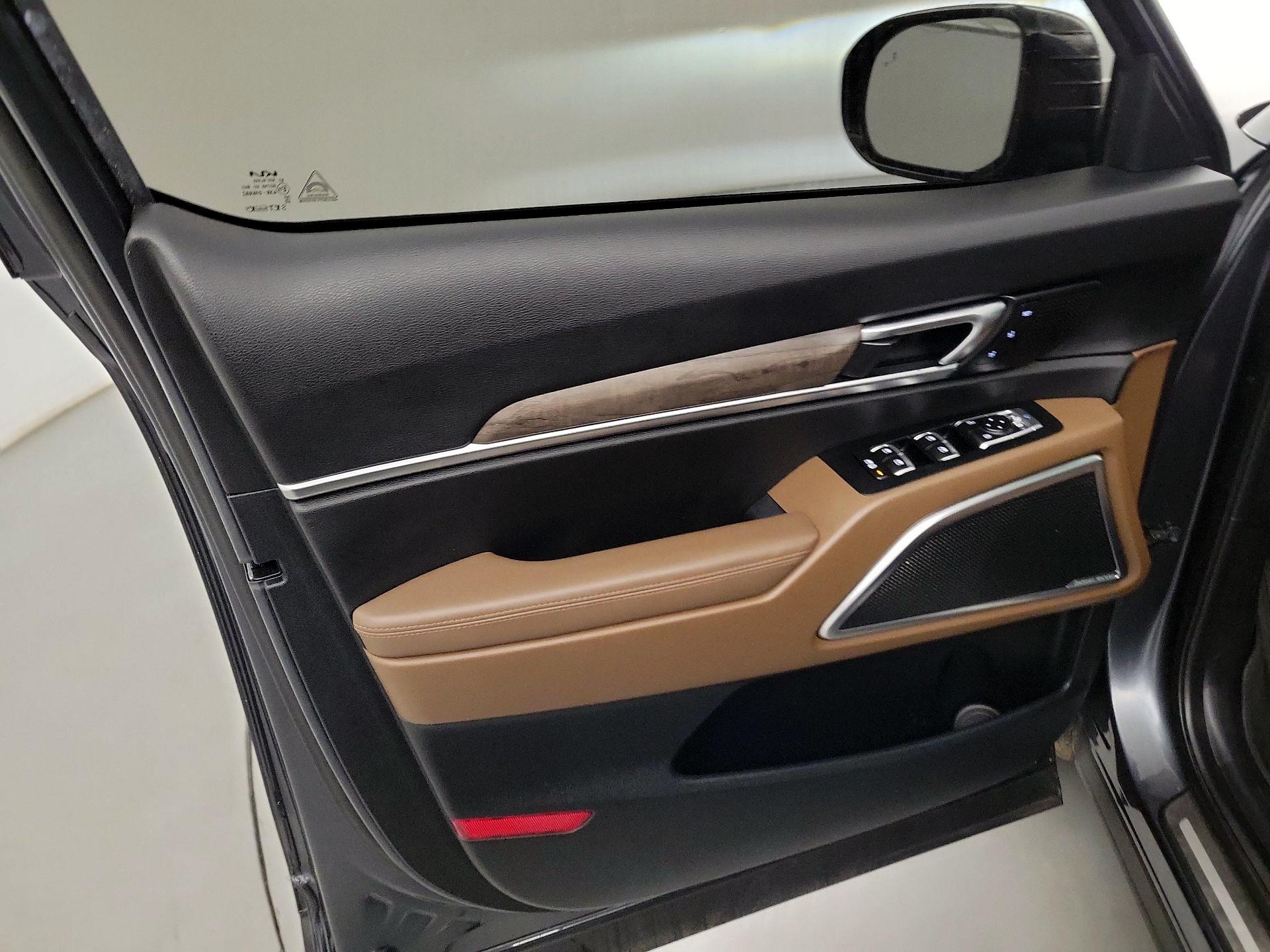 Thumbnail: 2022 Kia Telluride - 10