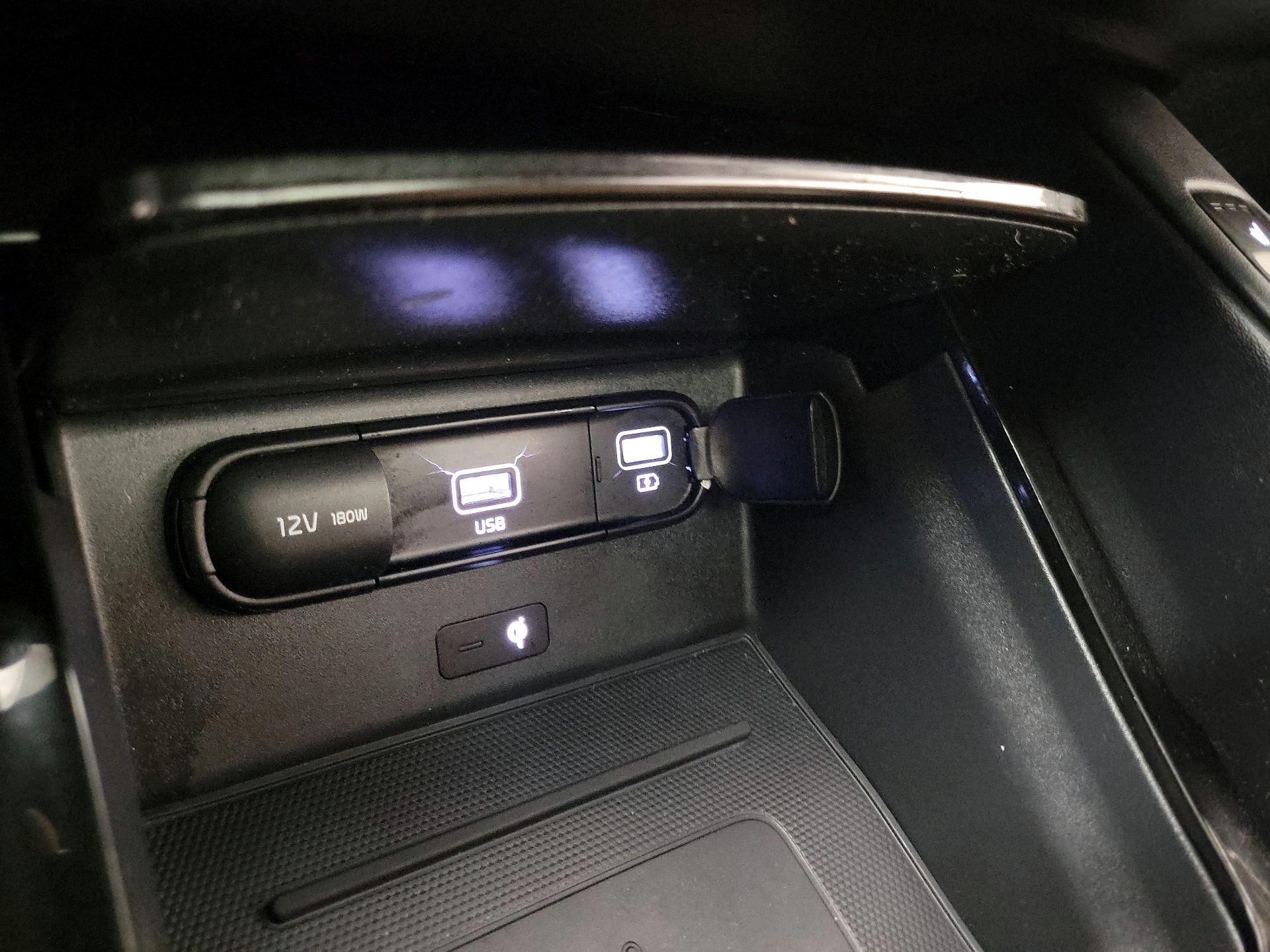 Thumbnail: 2022 Kia Telluride - 17