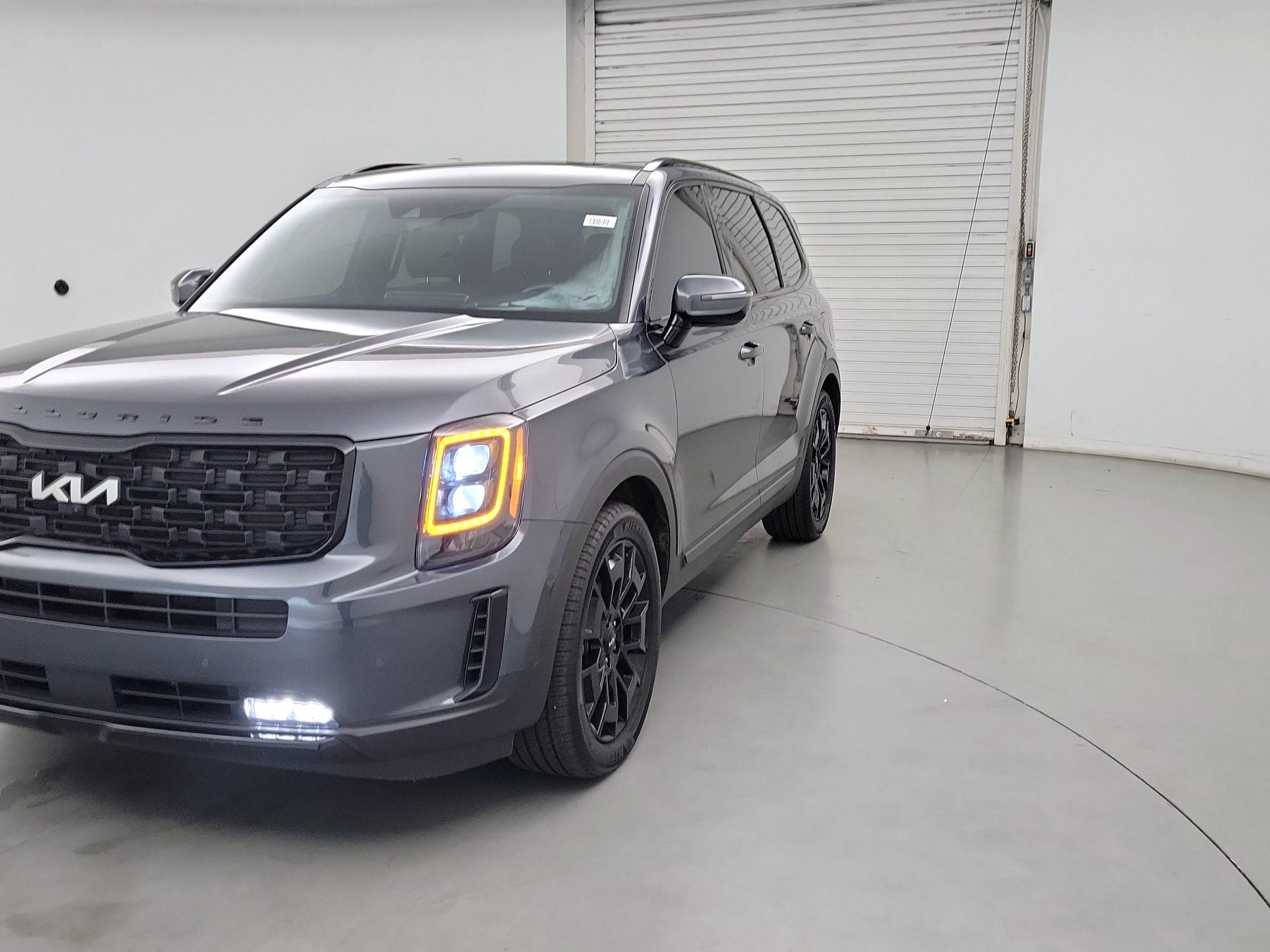 Thumbnail: 2022 Kia Telluride - 3