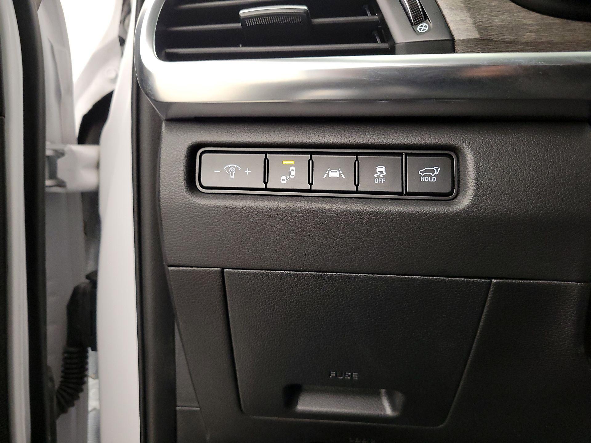 Thumbnail: 2022 Kia Telluride - 13