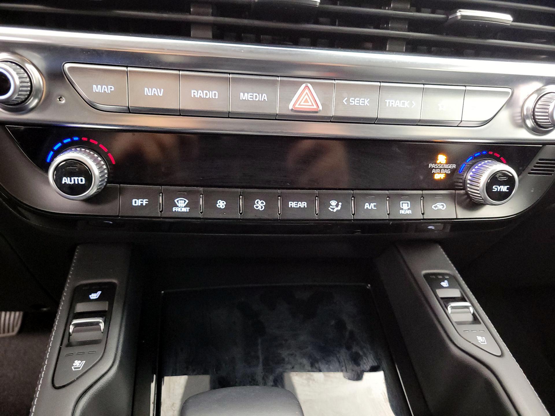 Thumbnail: 2022 Kia Telluride - 17